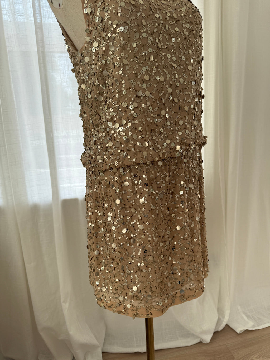 Nicole Miller Gold Sequin Silk Mini Dress – Size M