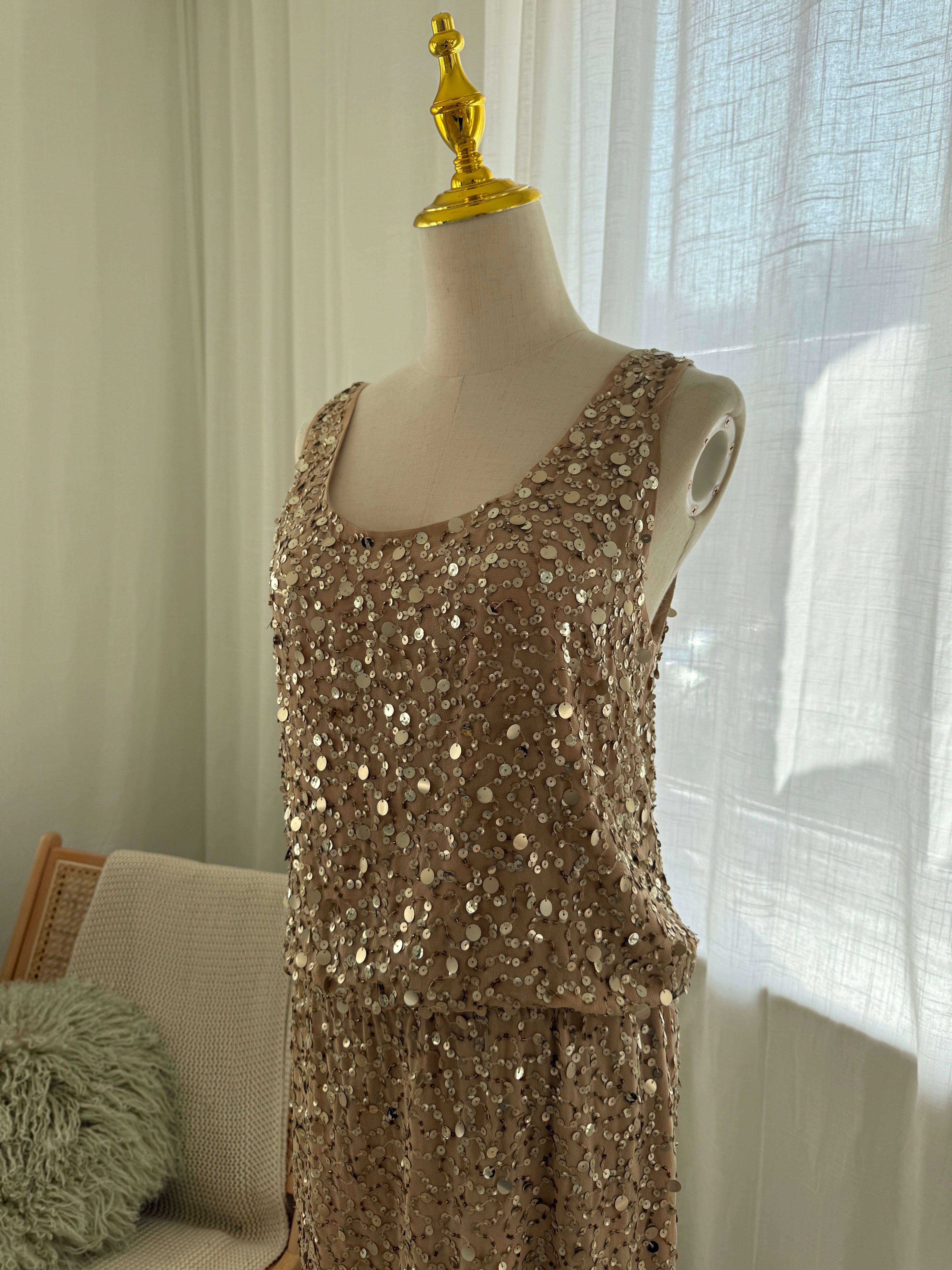 Nicole Miller Gold Sequin Silk Mini Dress – Size M
