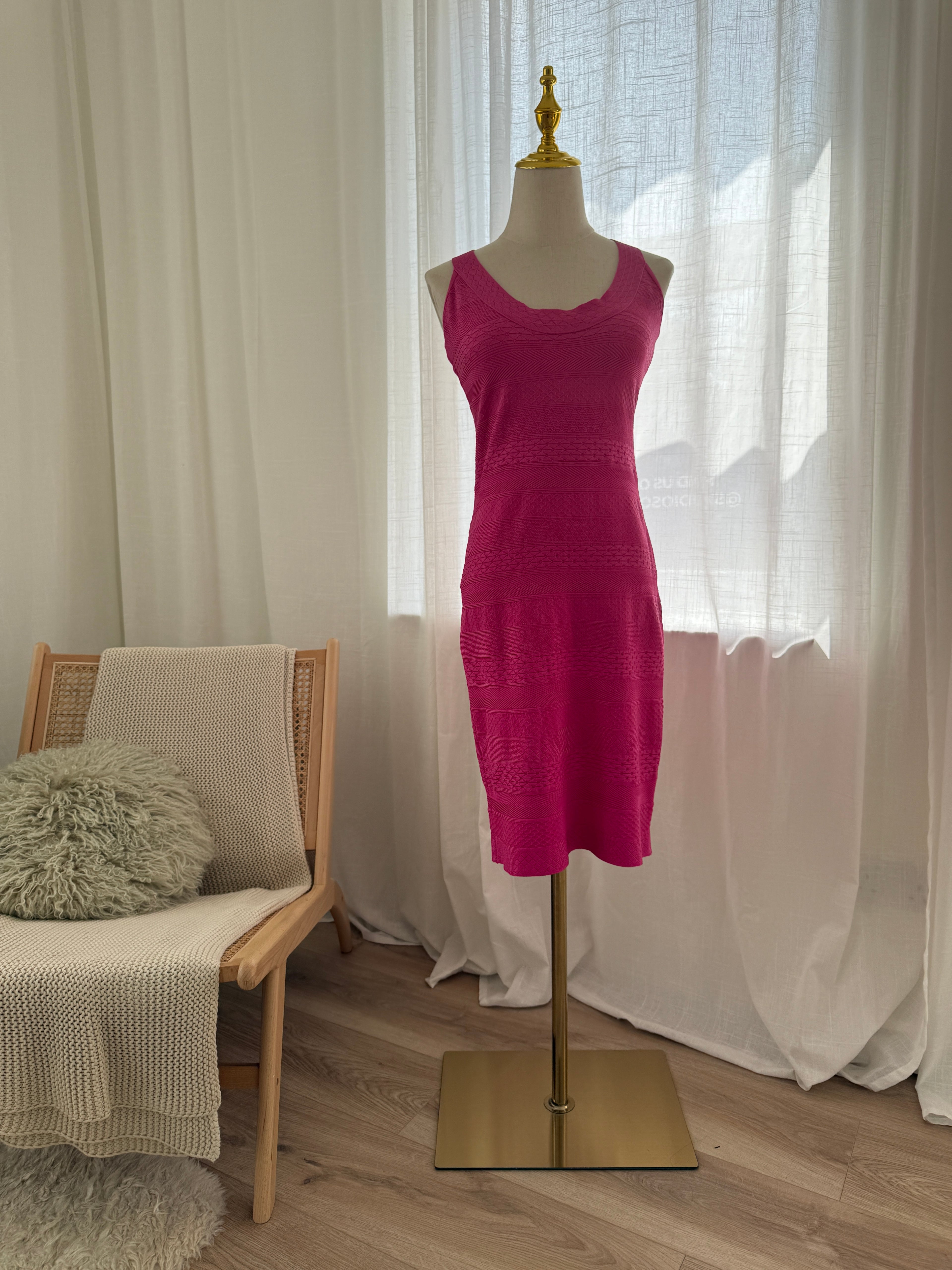 Hervé Léger Signature Bandage Dress in Hot Pink – Size L