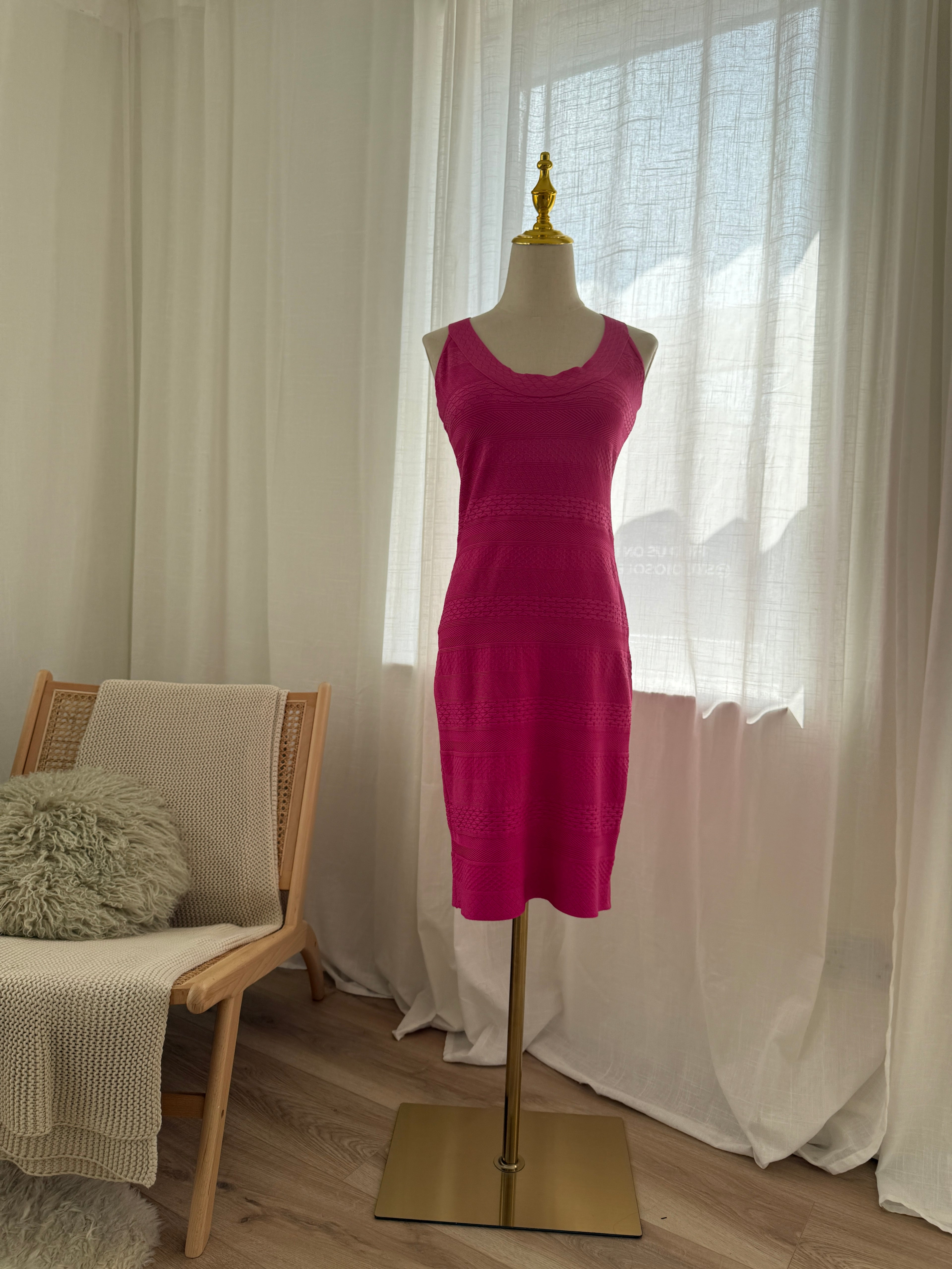 Hervé Léger Signature Bandage Dress in Hot Pink – Size L