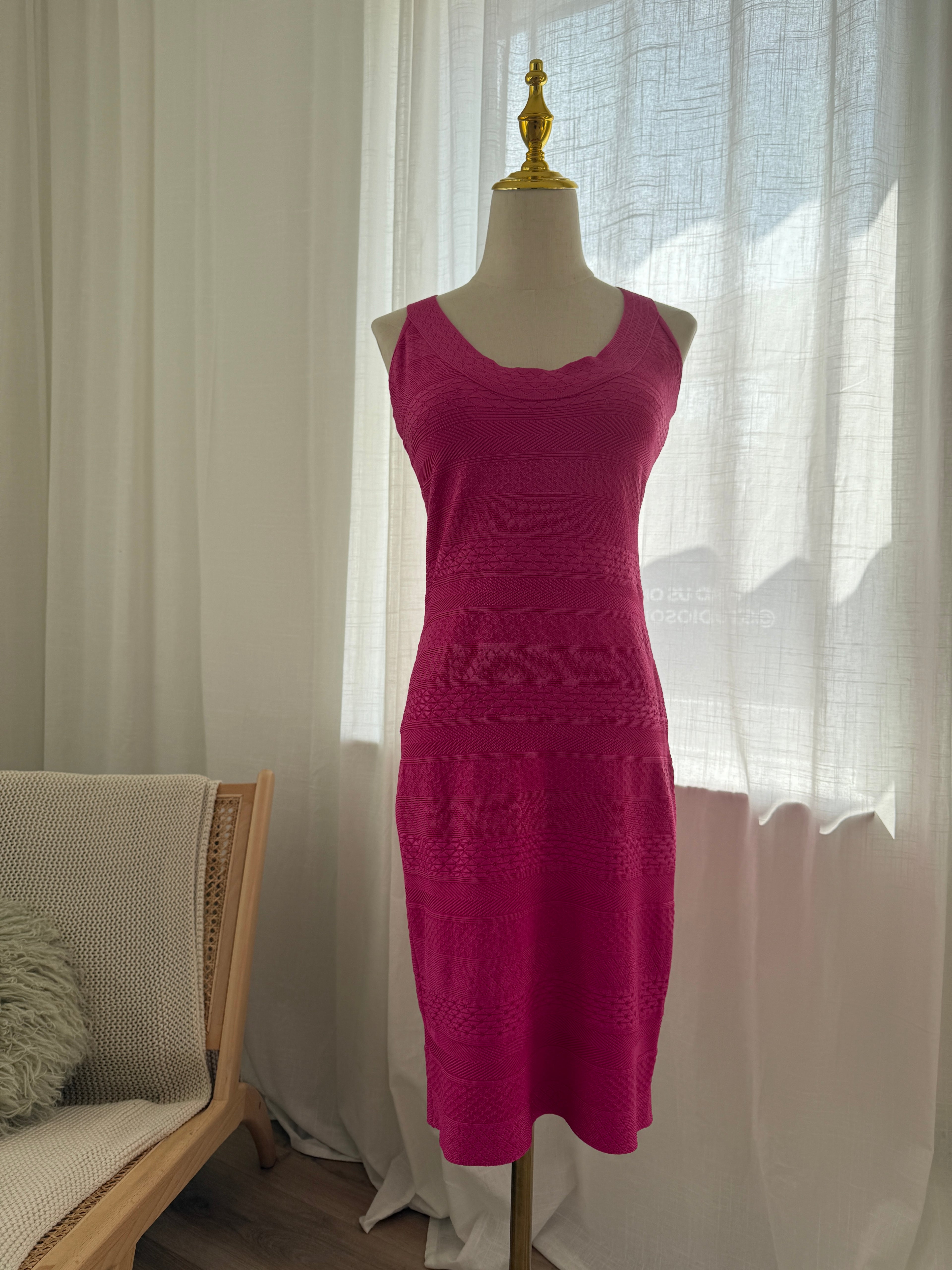 Hervé Léger Signature Bandage Dress in Hot Pink – Size L