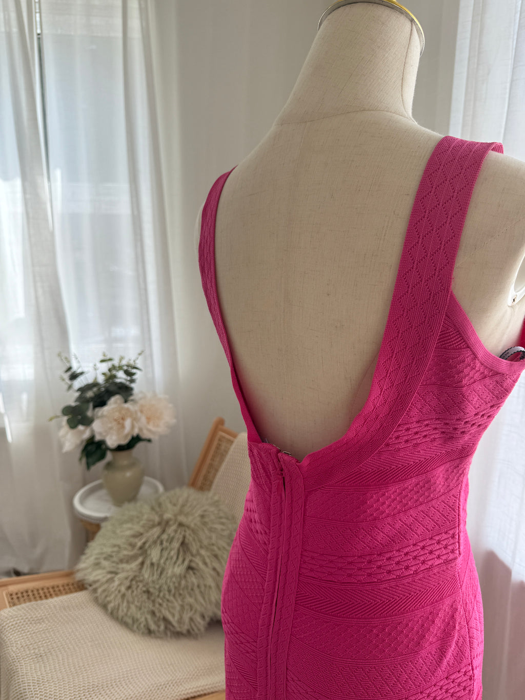 Hervé Léger Signature Bandage Dress in Hot Pink – Size L