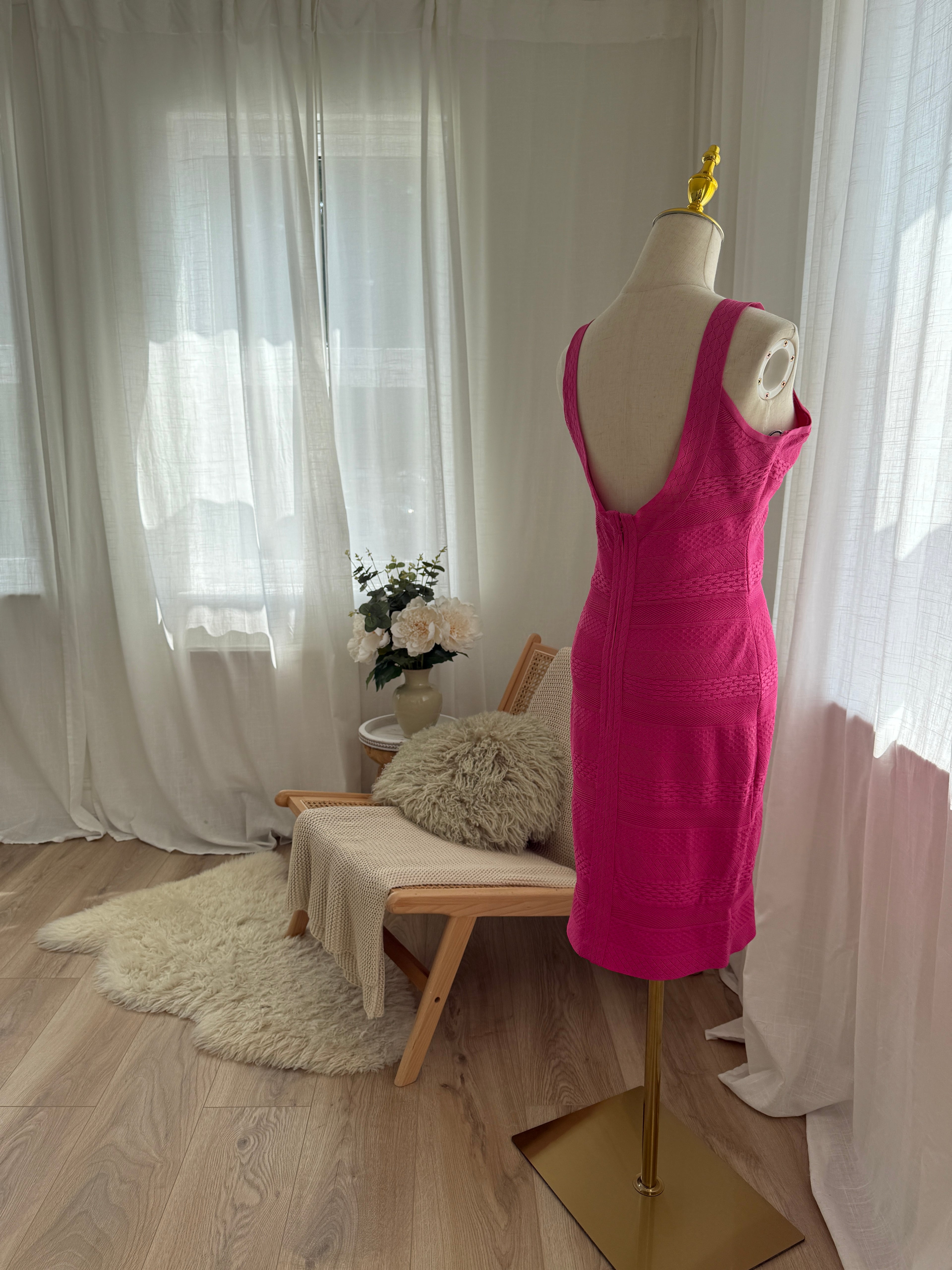 Hervé Léger Signature Bandage Dress in Hot Pink – Size L