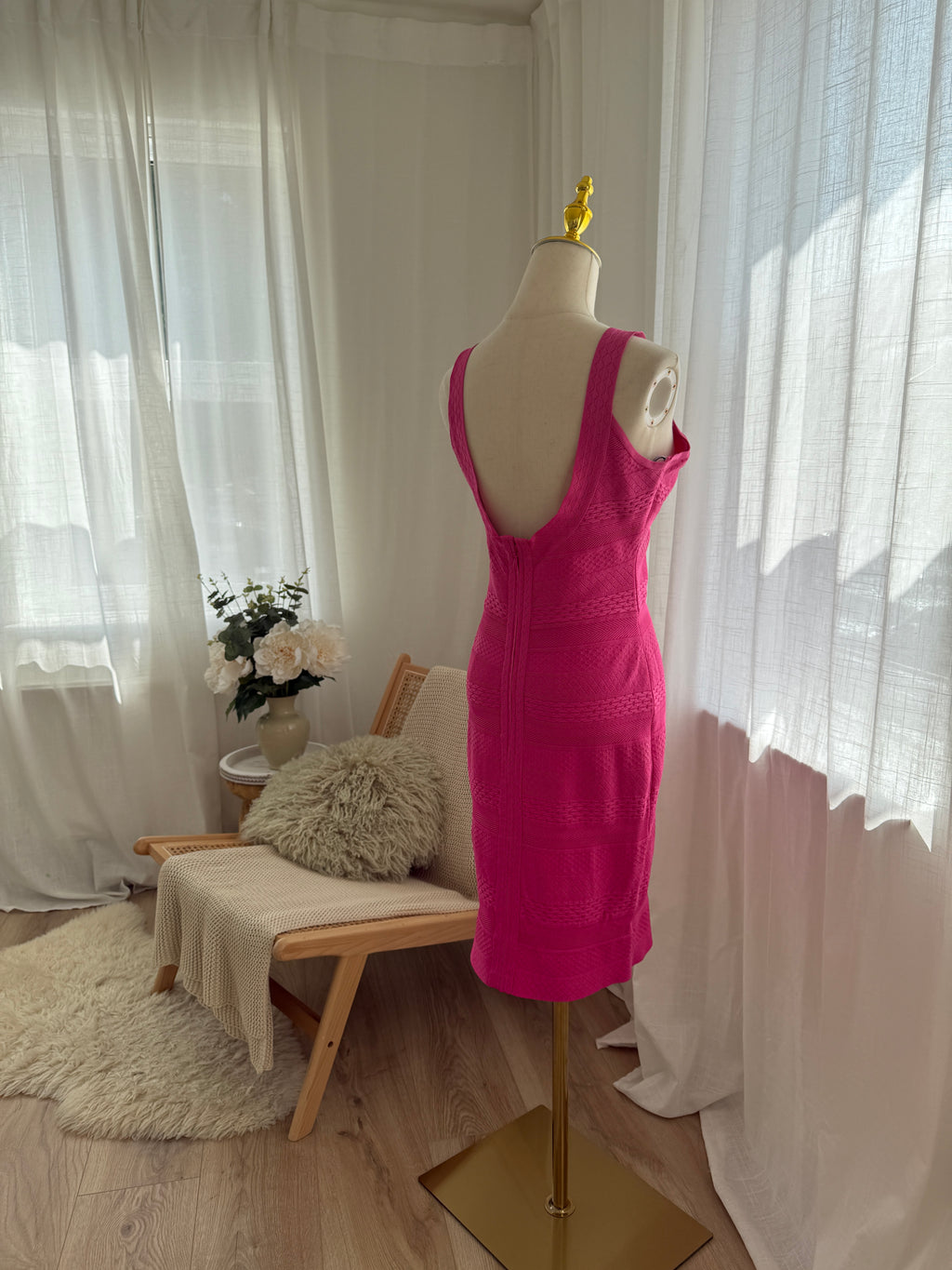 Hervé Léger Signature Bandage Dress in Hot Pink – Size L