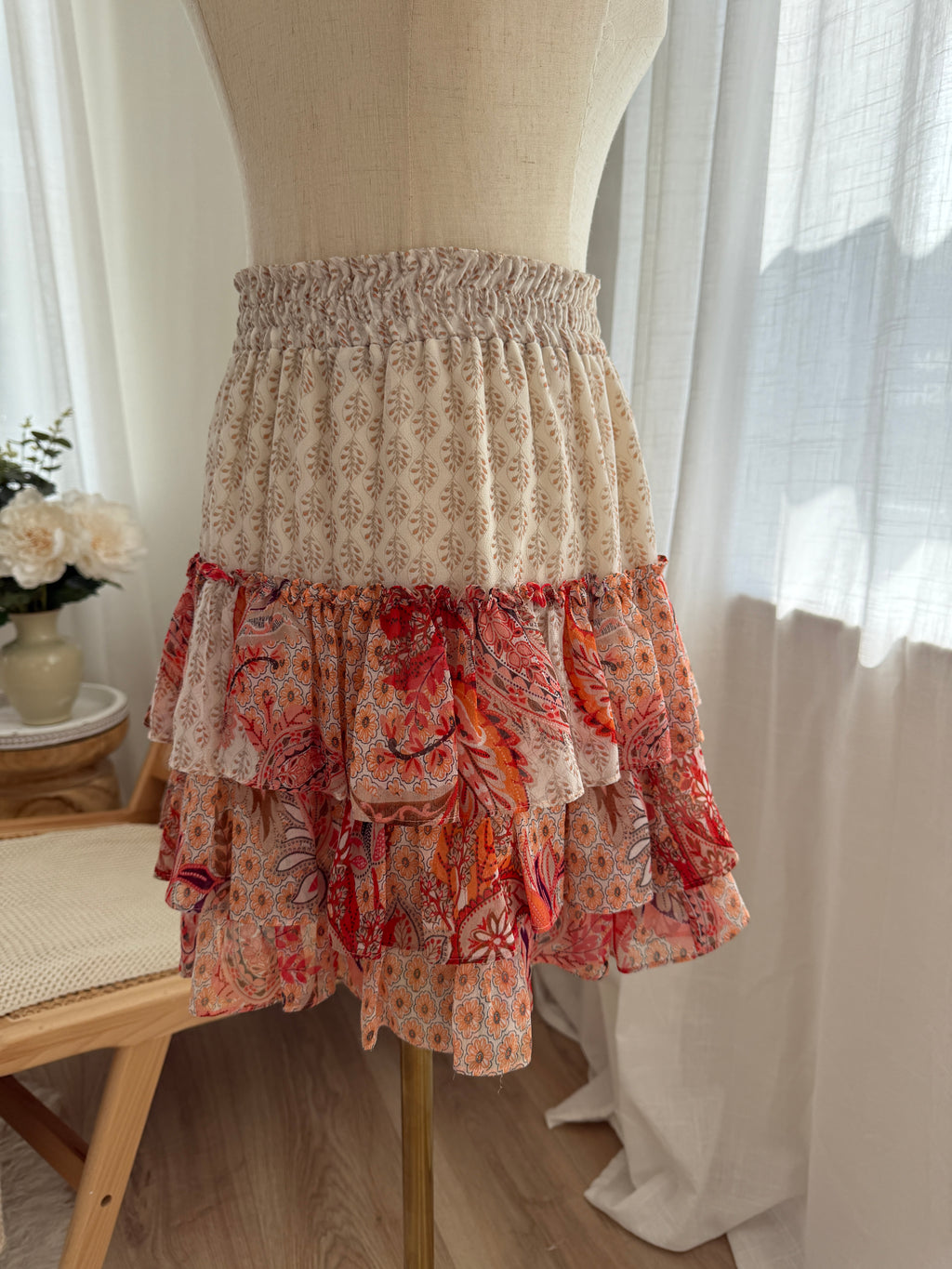 MISA Los Angeles Floral Ruffle Mini Skirt in Neutral & Red Print – Size S