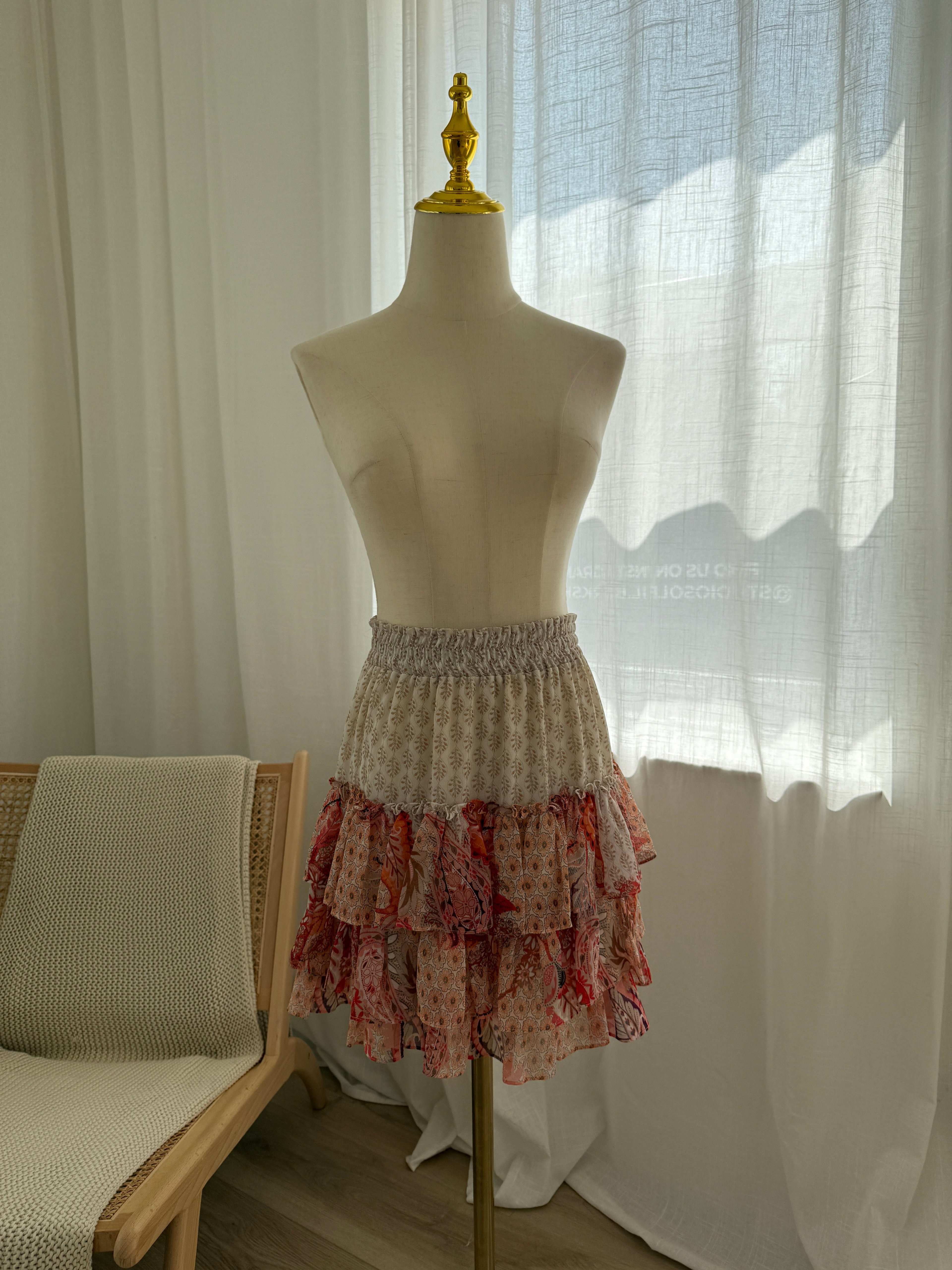 MISA Los Angeles Floral Ruffle Mini Skirt in Neutral & Red Print – Size S