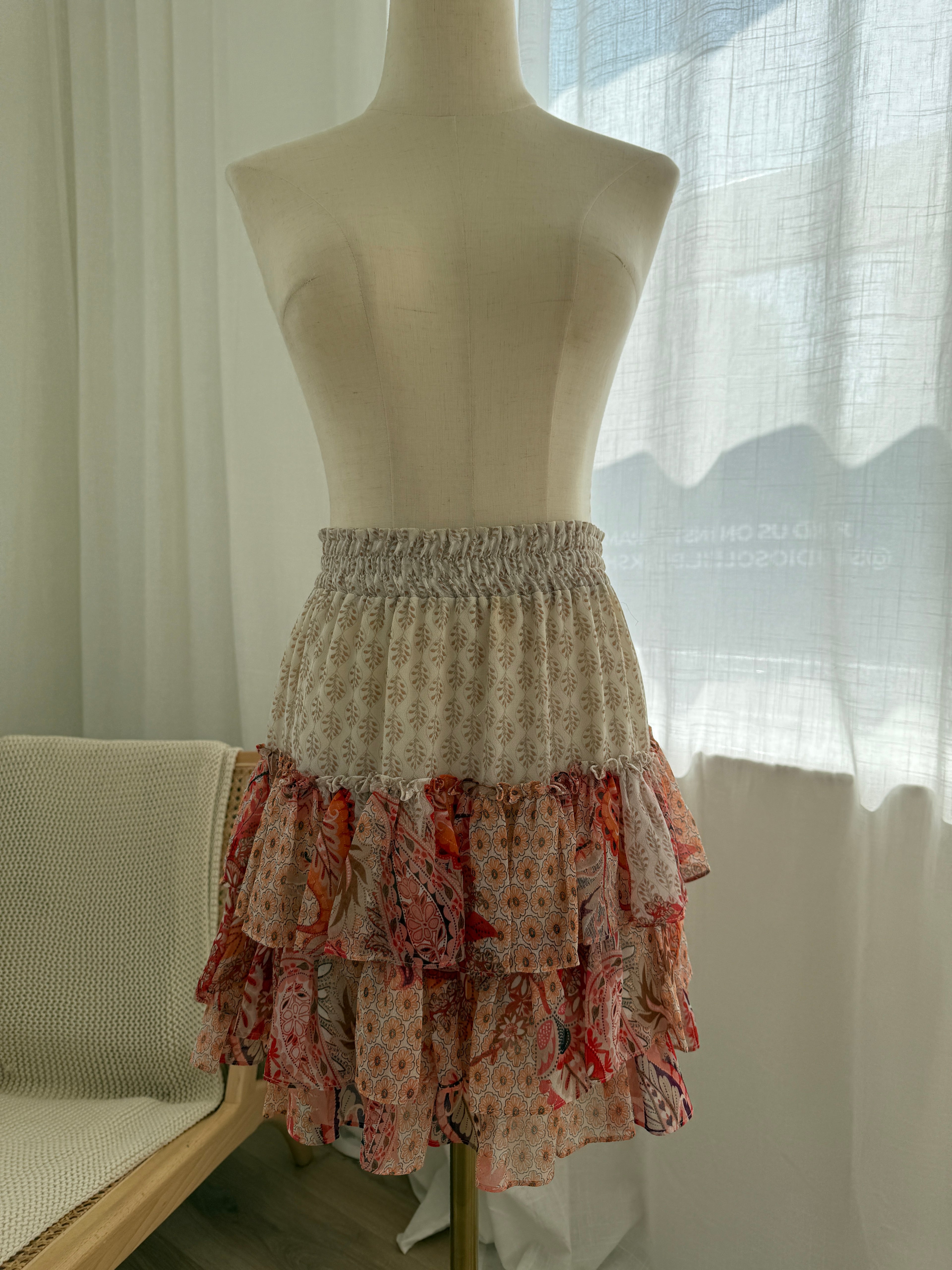 MISA Los Angeles Floral Ruffle Mini Skirt in Neutral & Red Print – Size S