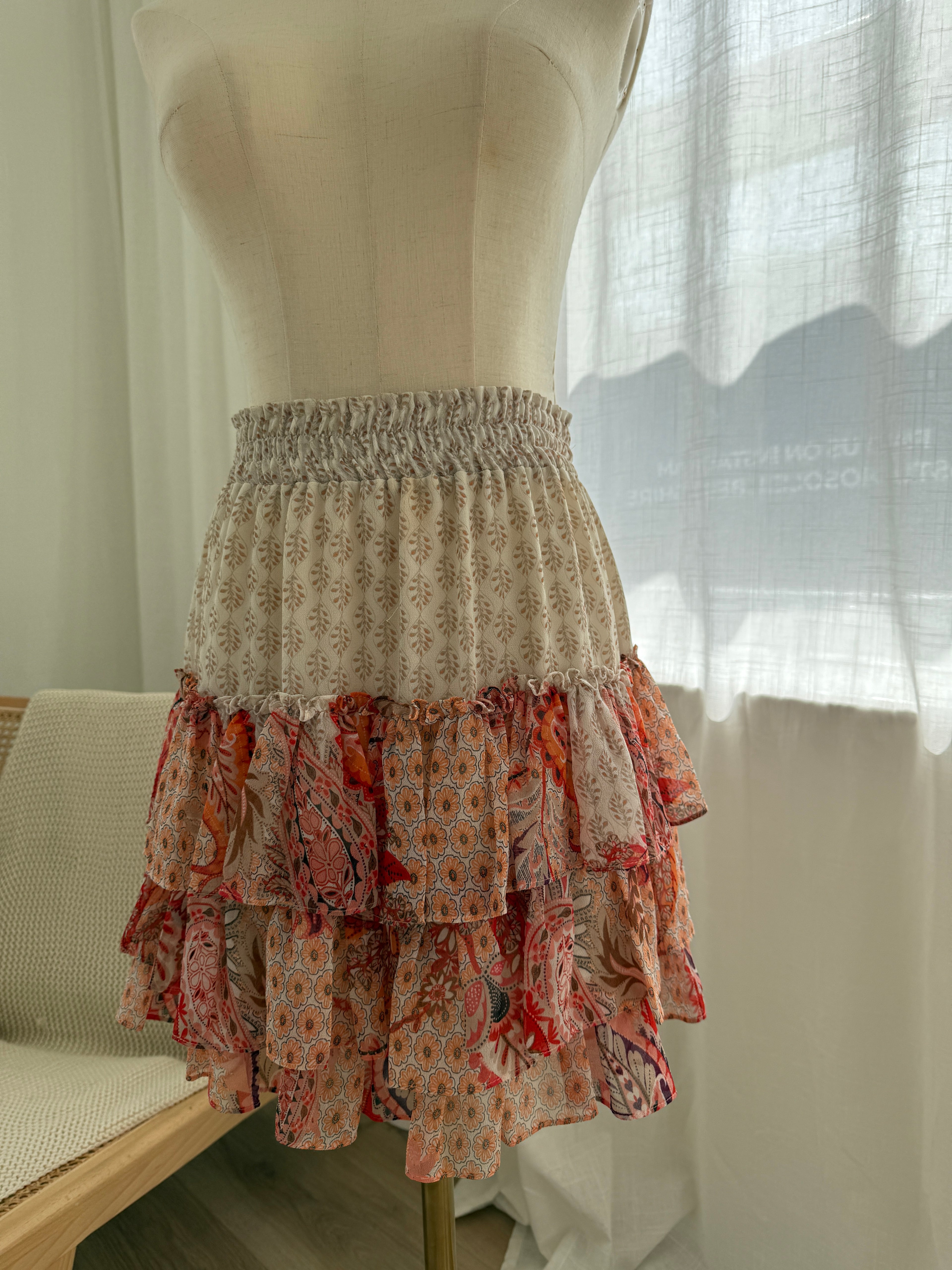 MISA Los Angeles Floral Ruffle Mini Skirt in Neutral & Red Print – Size S