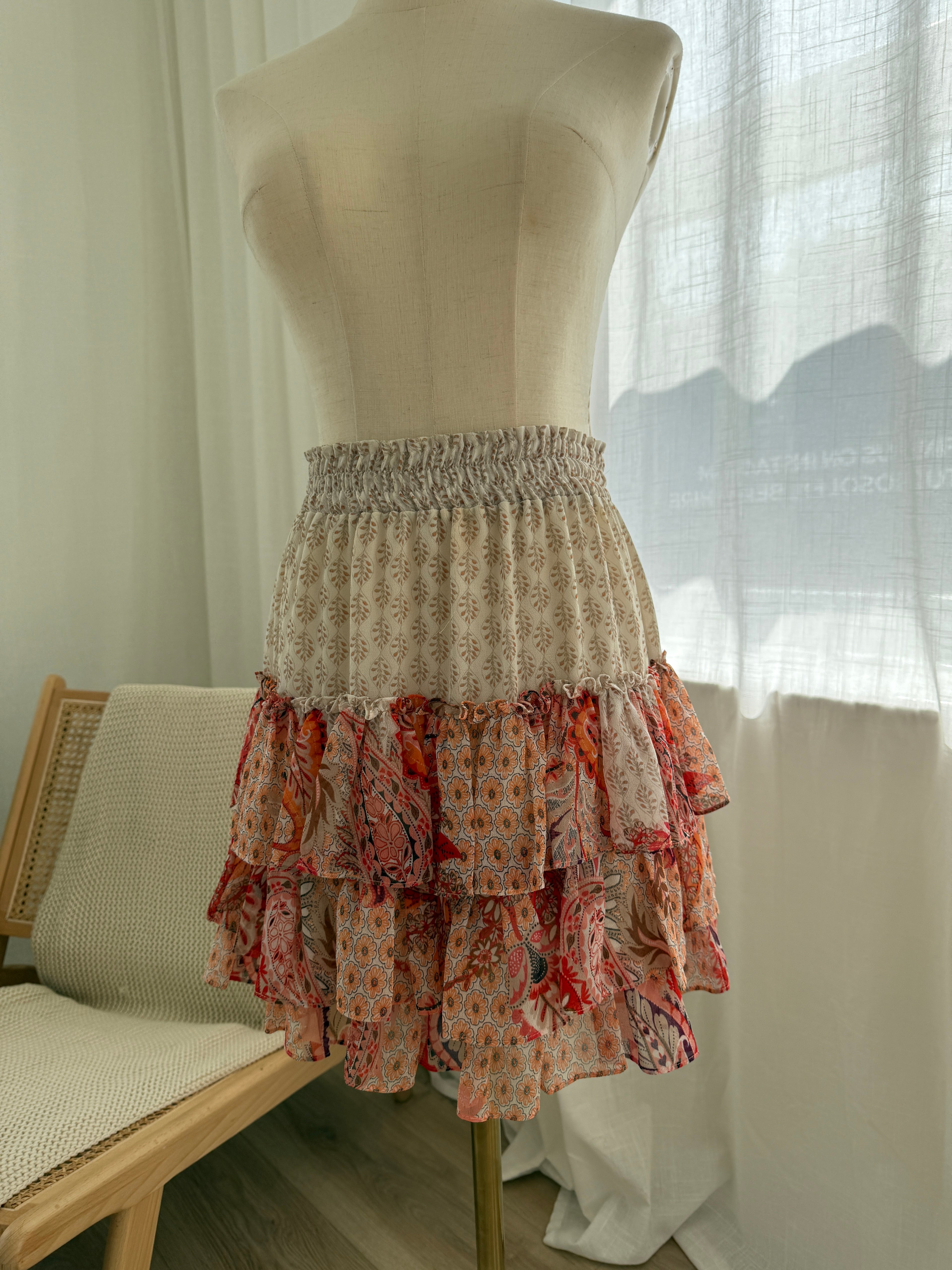 MISA Los Angeles Floral Ruffle Mini Skirt in Neutral & Red Print – Size S