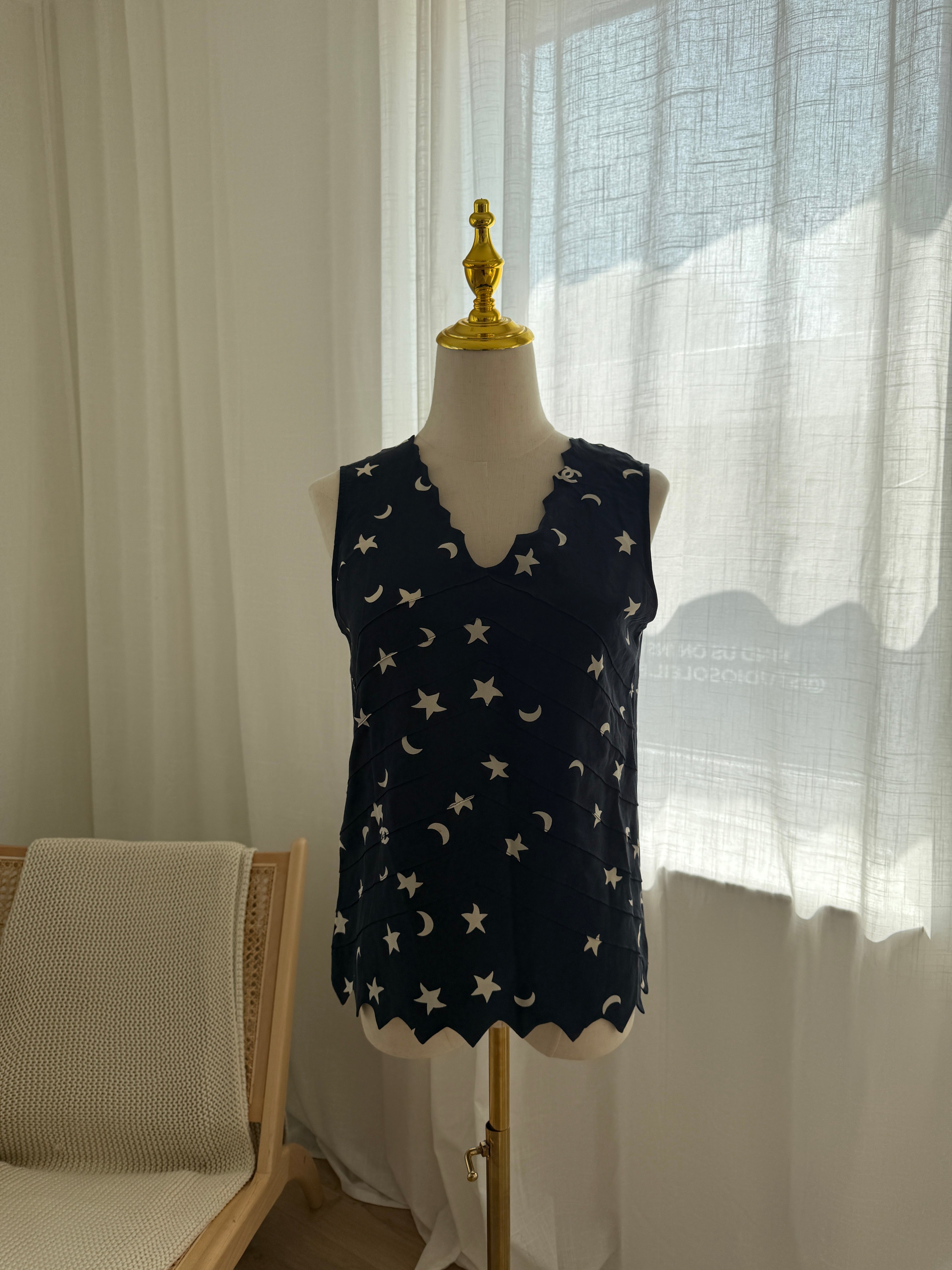 Chanel Spring 2008 Runway Silk Star & Moon Top by Karl Lagerfeld – FR 40 / M