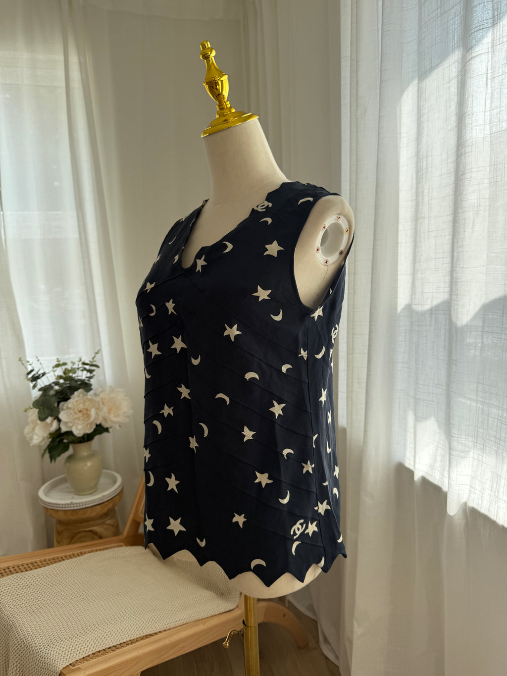 Chanel Spring 2008 Runway Silk Star & Moon Top by Karl Lagerfeld – FR 40 / M