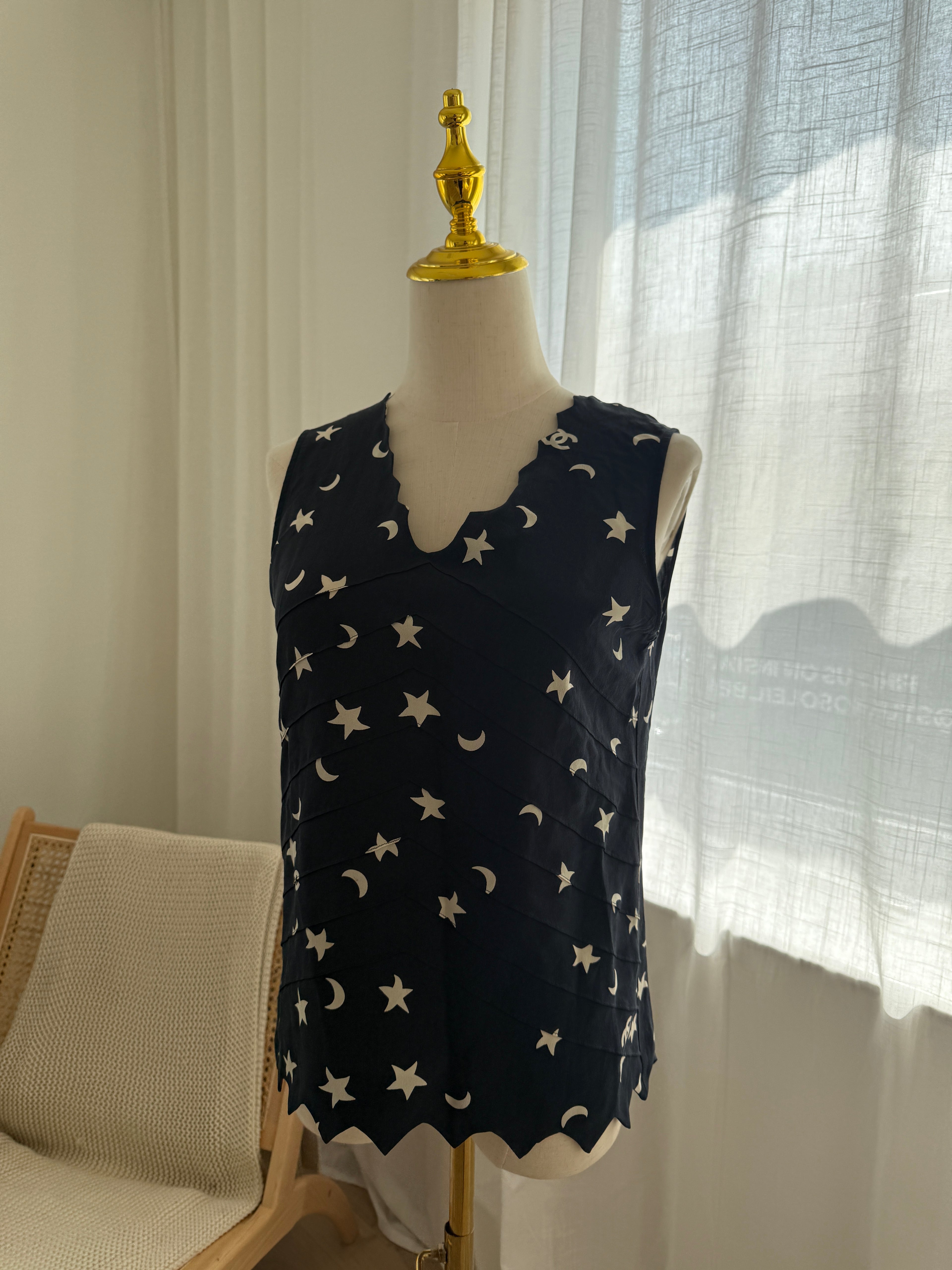 Chanel Spring 2008 Runway Silk Star & Moon Top by Karl Lagerfeld – FR 40 / M