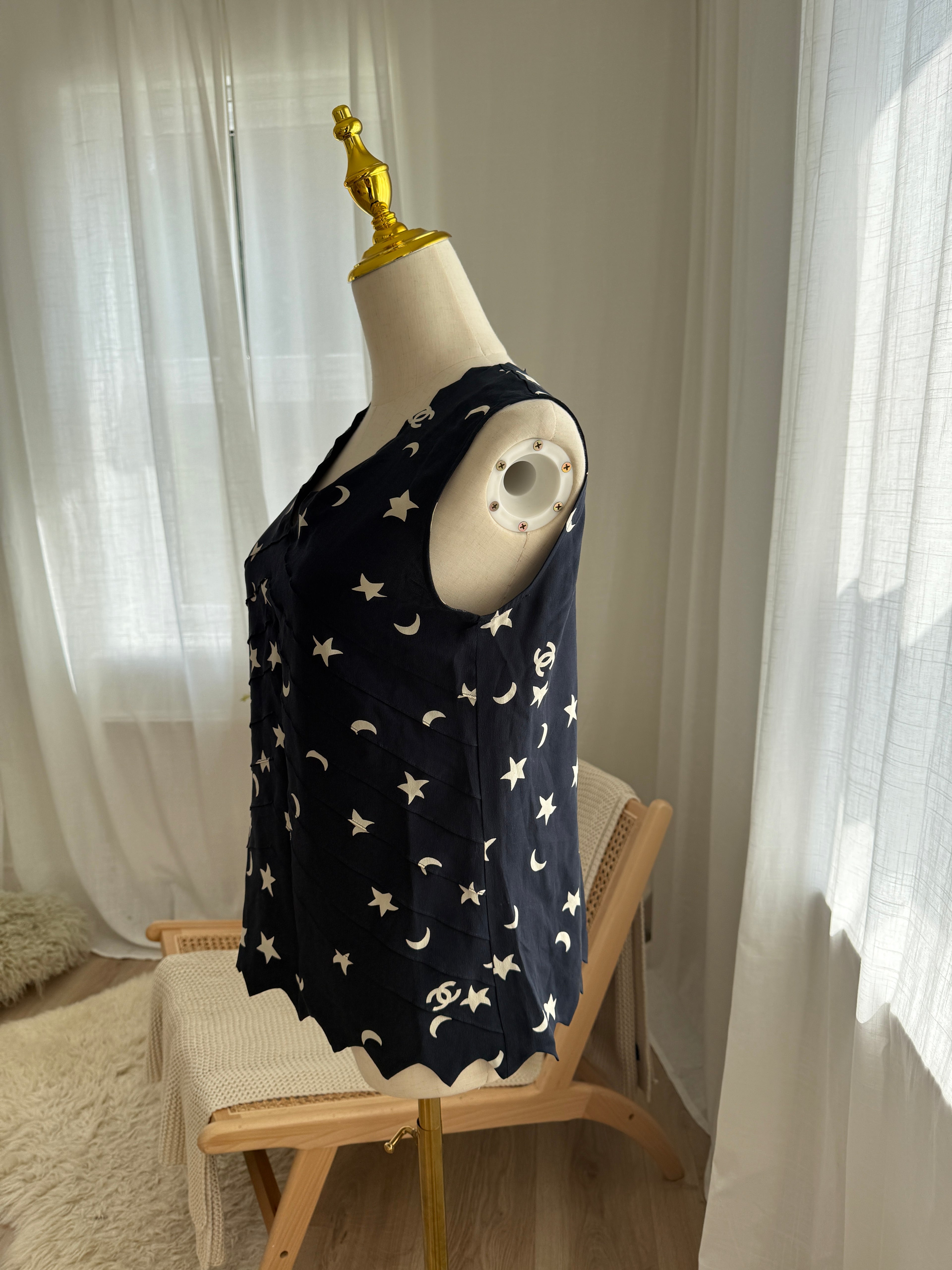 Chanel Spring 2008 Runway Silk Star & Moon Top by Karl Lagerfeld – FR 40 / M