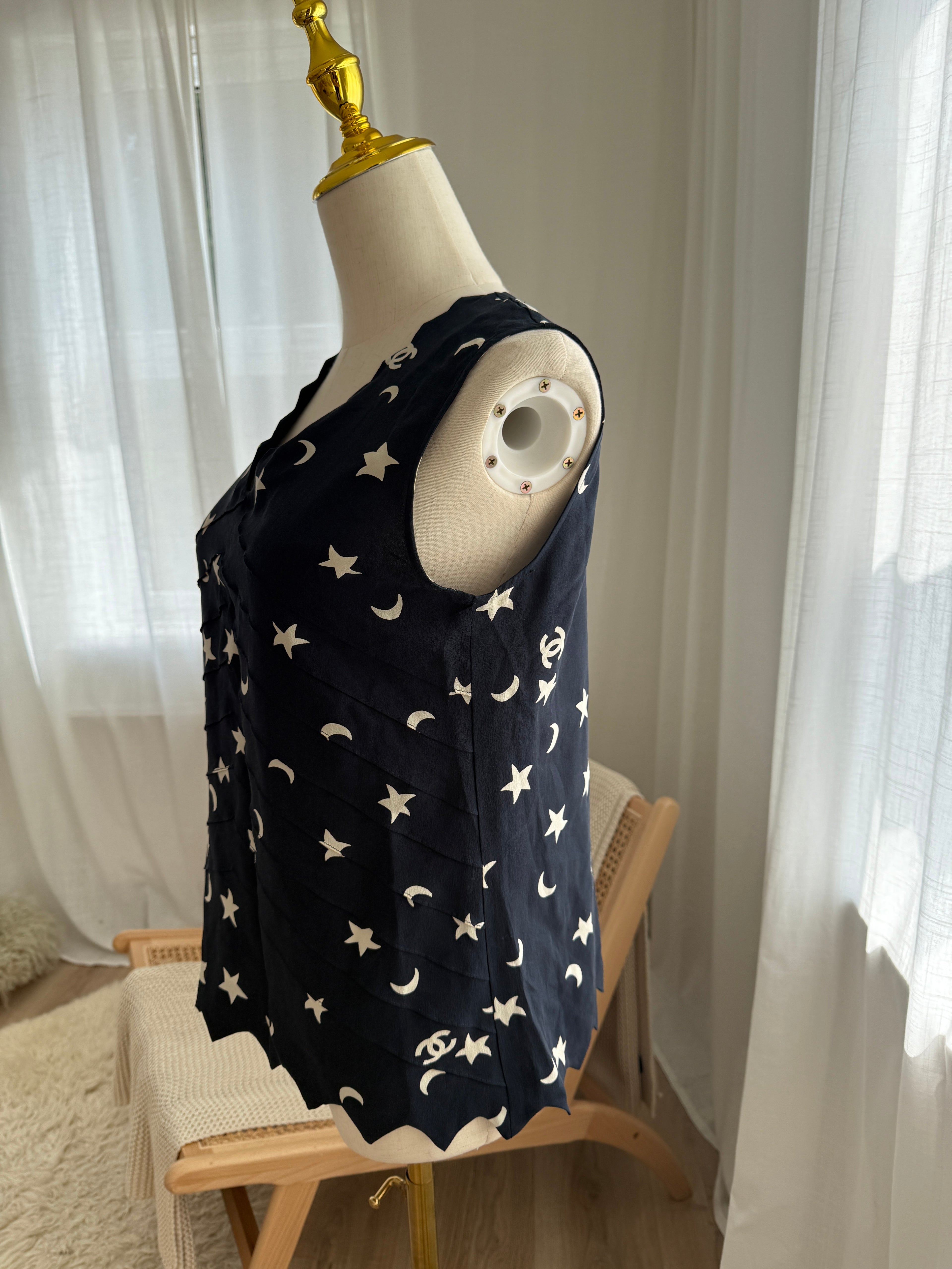 Chanel Spring 2008 Runway Silk Star & Moon Top by Karl Lagerfeld – FR 40 / M