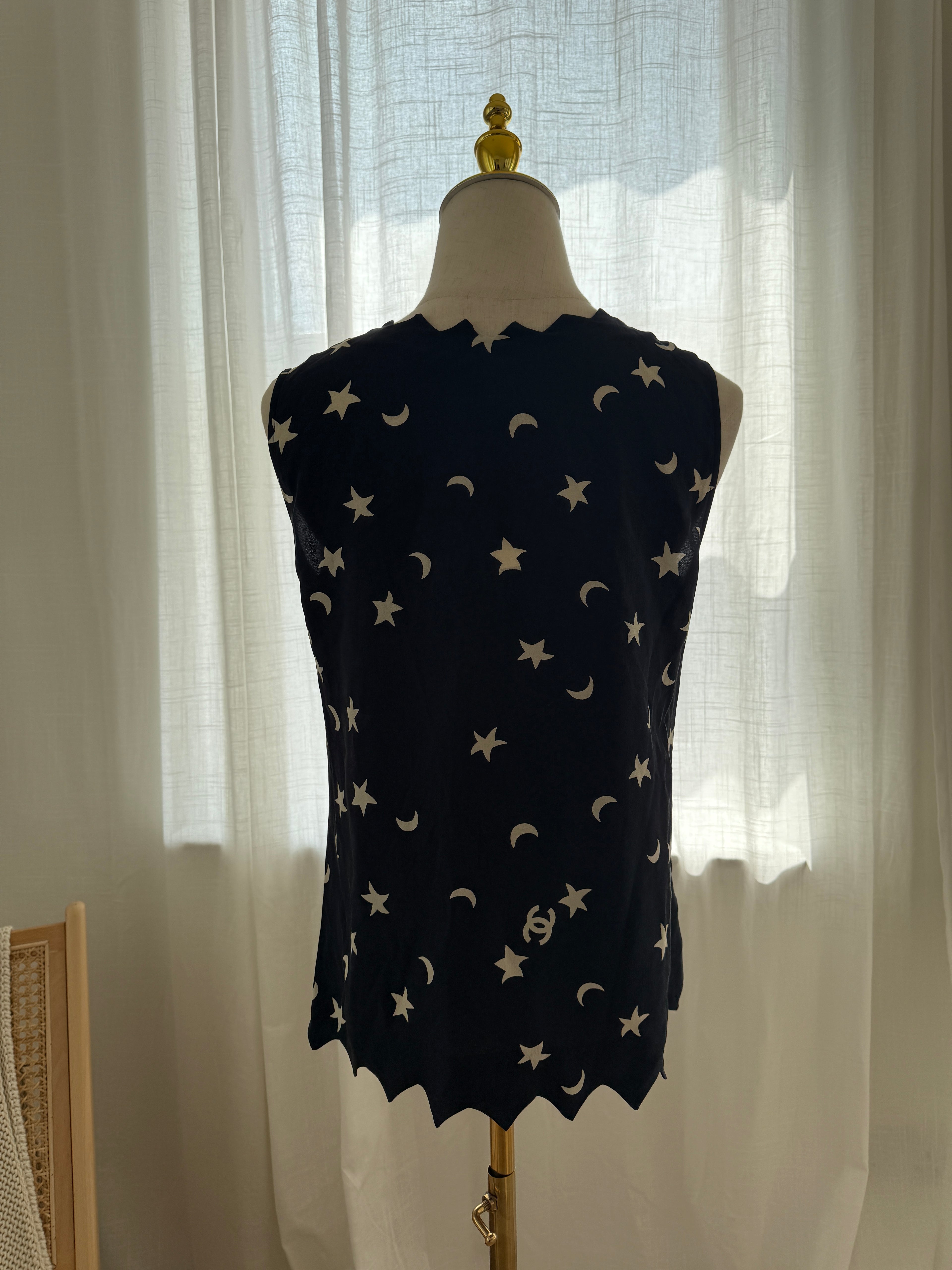 Chanel Spring 2008 Runway Silk Star & Moon Top by Karl Lagerfeld – FR 40 / M