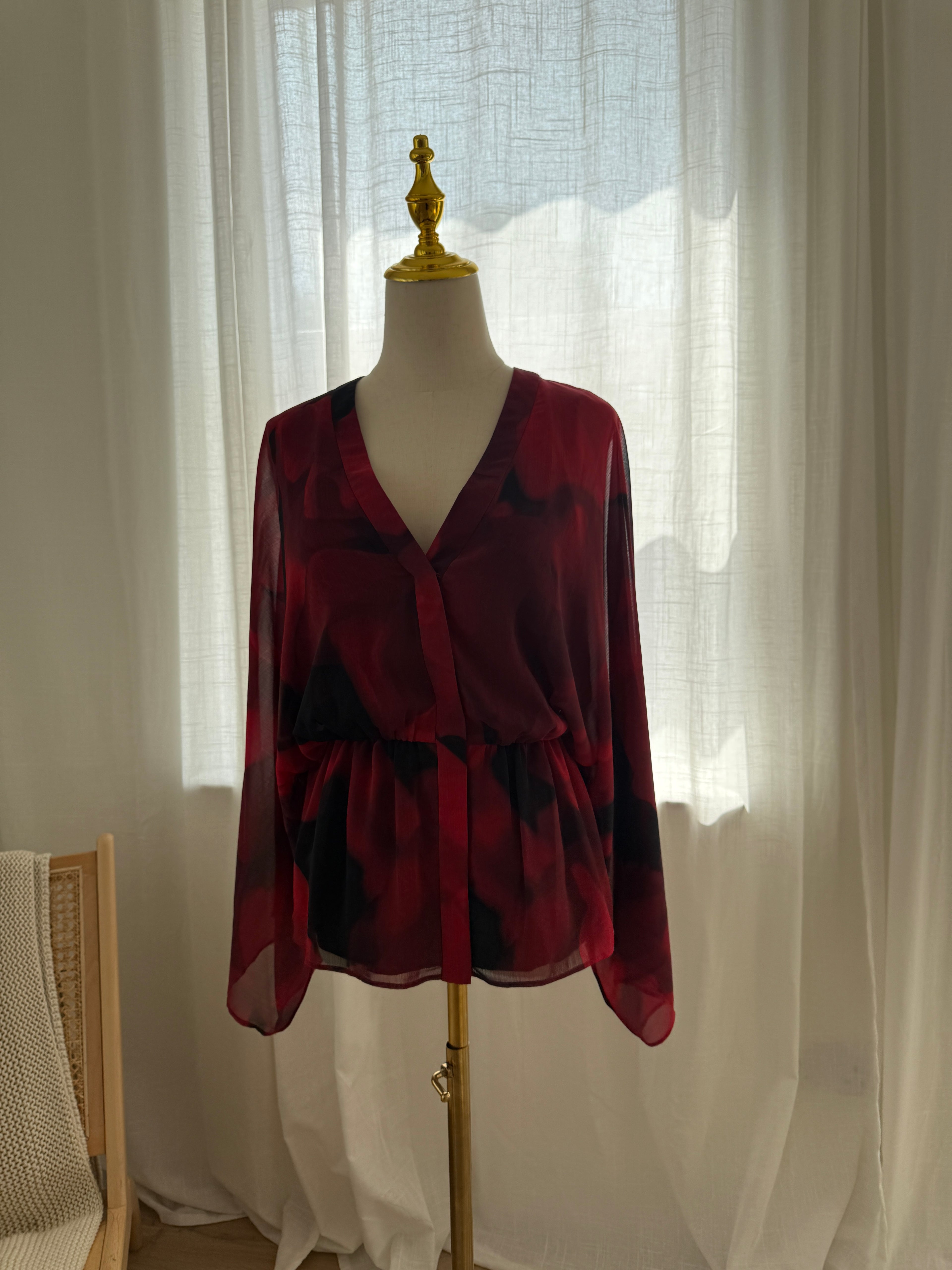 Alice + Olivia Red Printed Sheer Blouse with Plunge Neckline – Size S