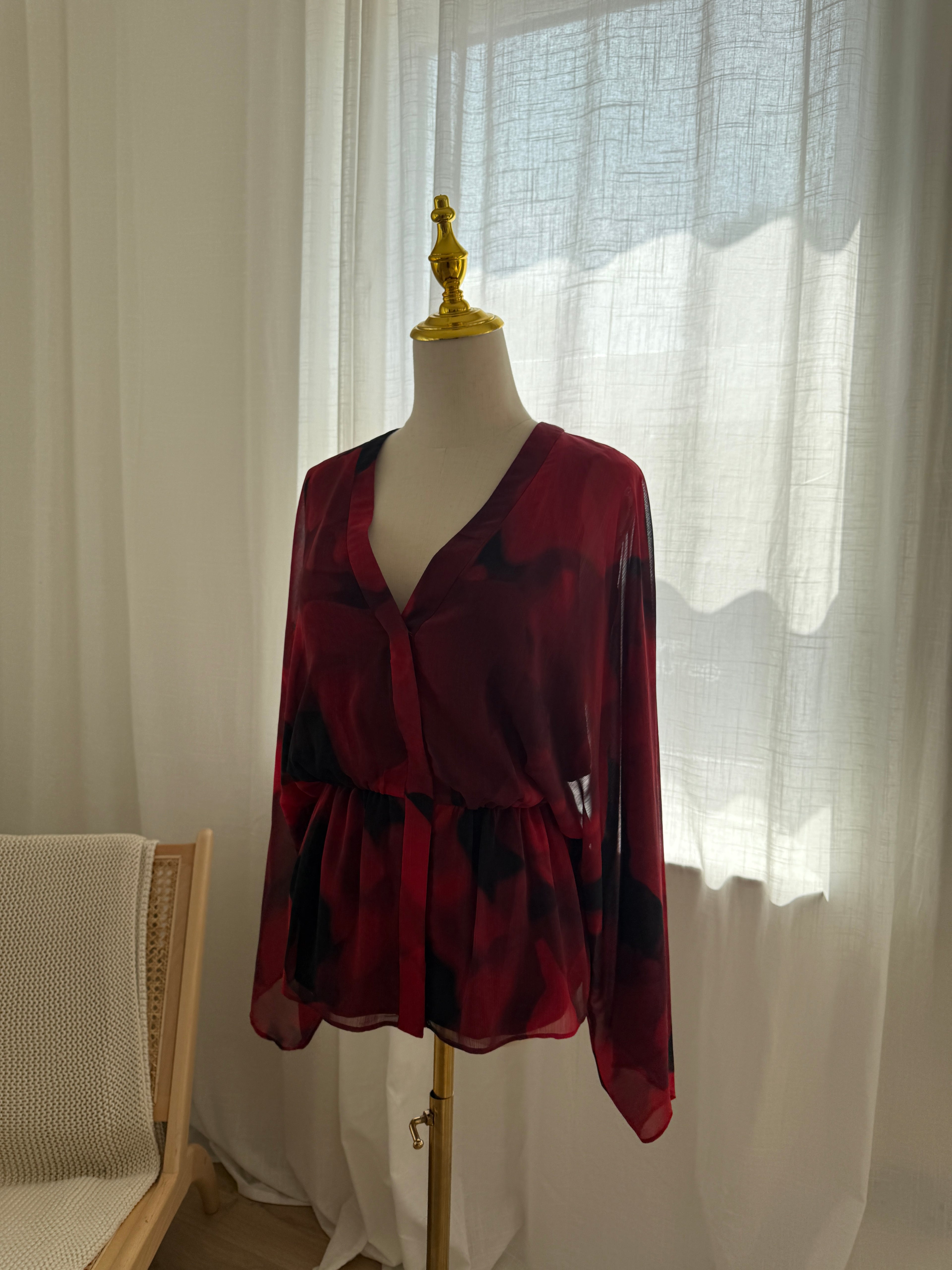 Alice + Olivia Red Printed Sheer Blouse with Plunge Neckline – Size S