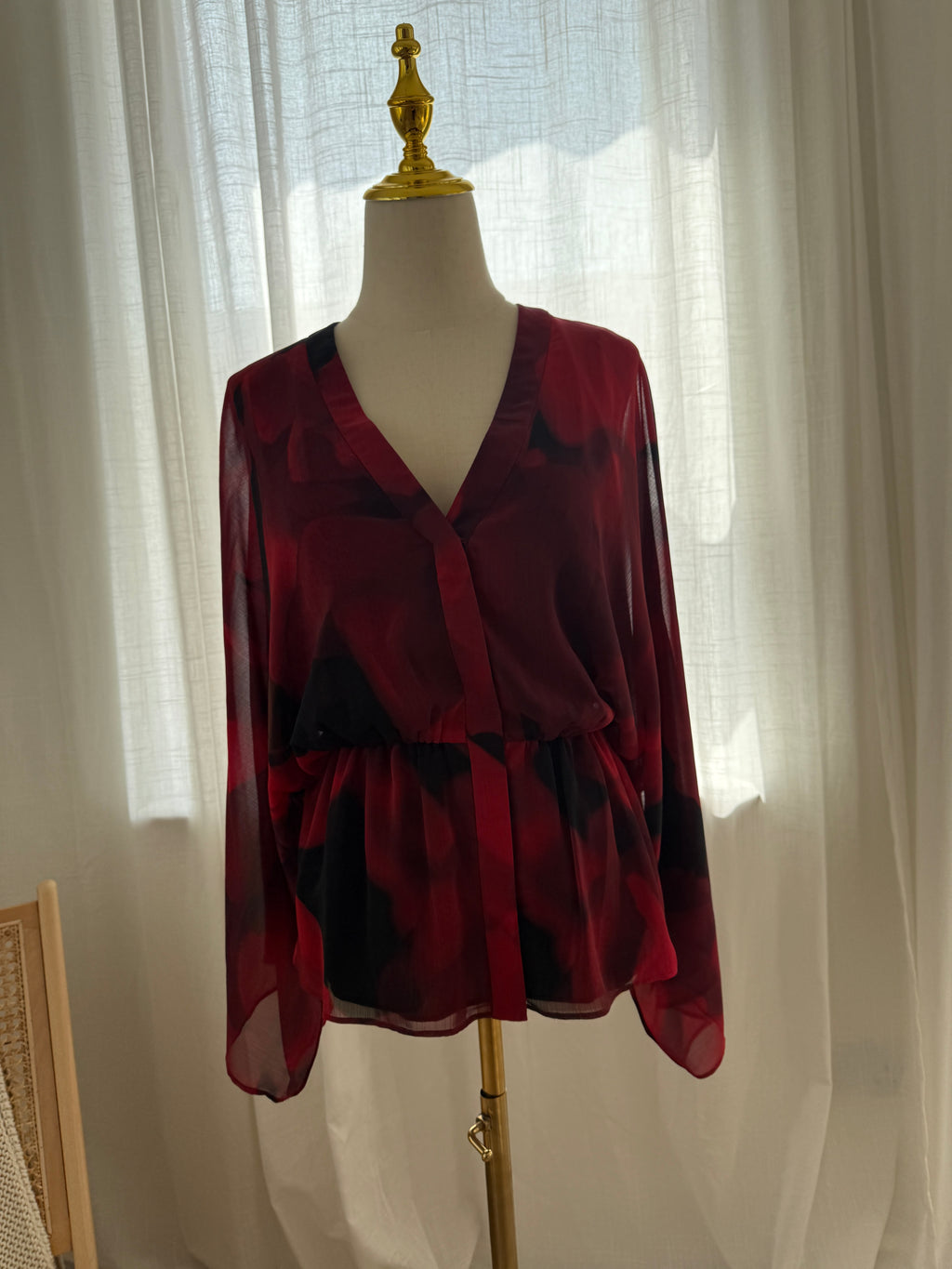 Alice + Olivia Red Printed Sheer Blouse with Plunge Neckline – Size S