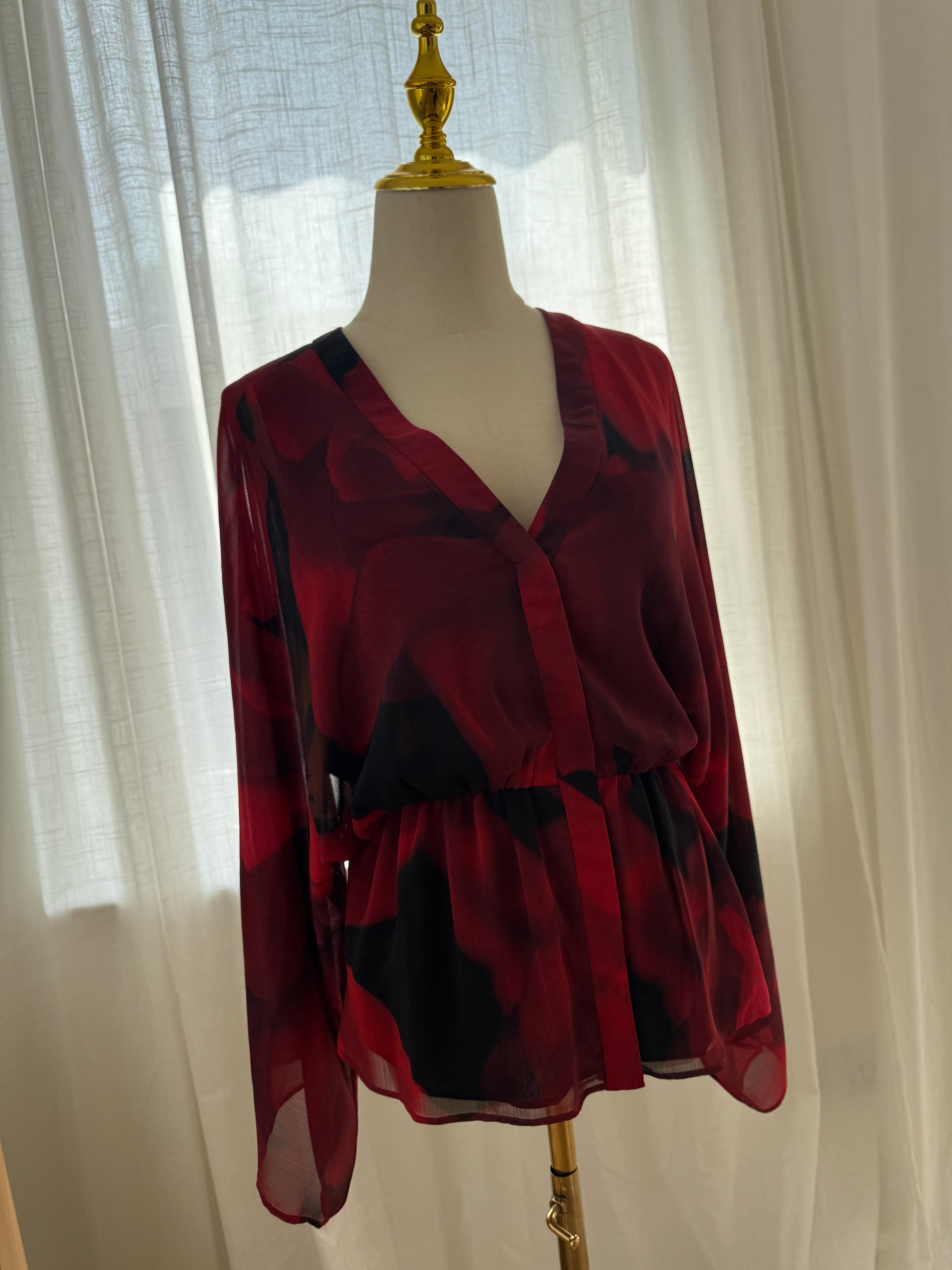 Alice + Olivia Red Printed Sheer Blouse with Plunge Neckline – Size S
