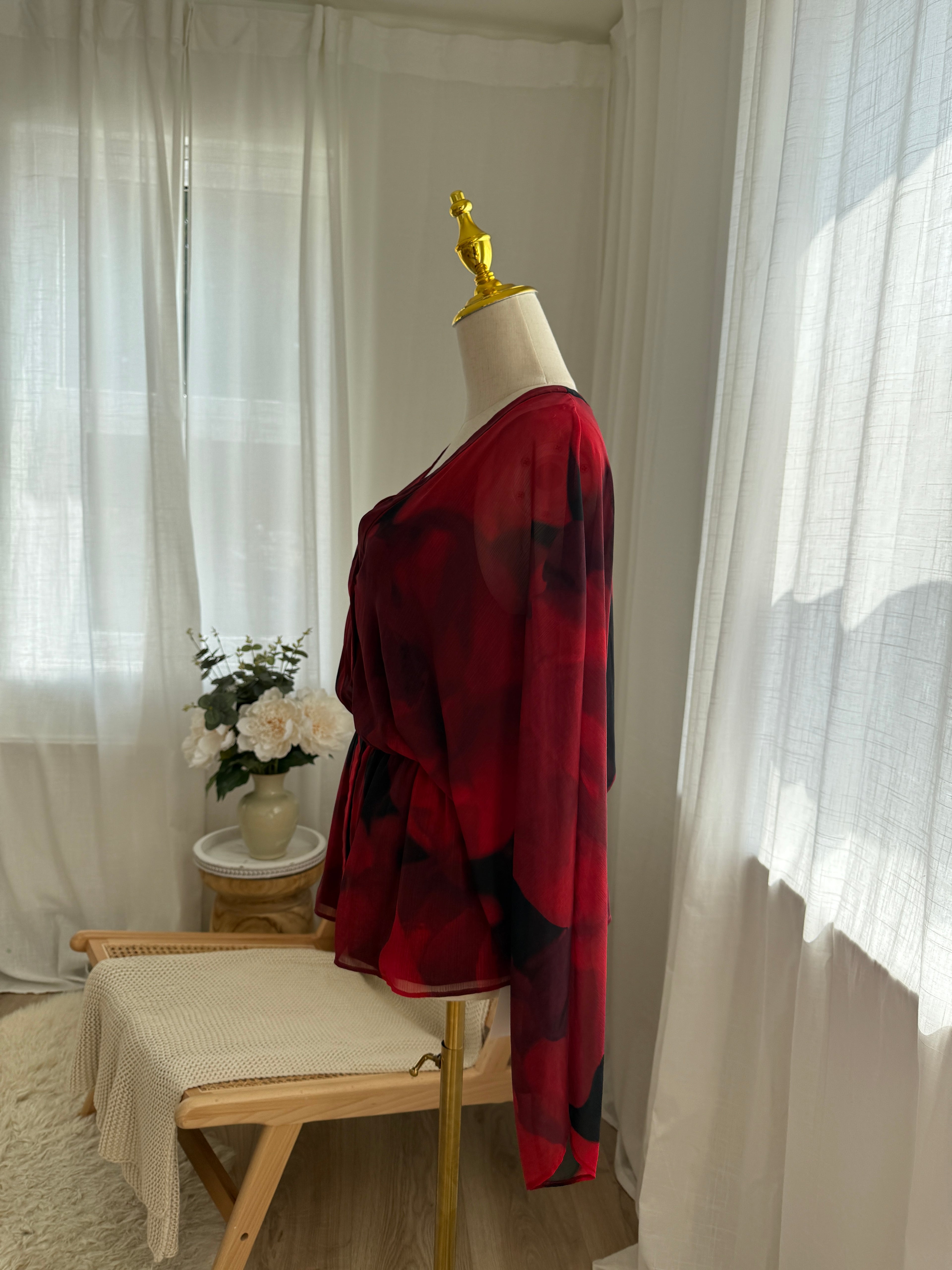 Alice + Olivia Red Printed Sheer Blouse with Plunge Neckline – Size S