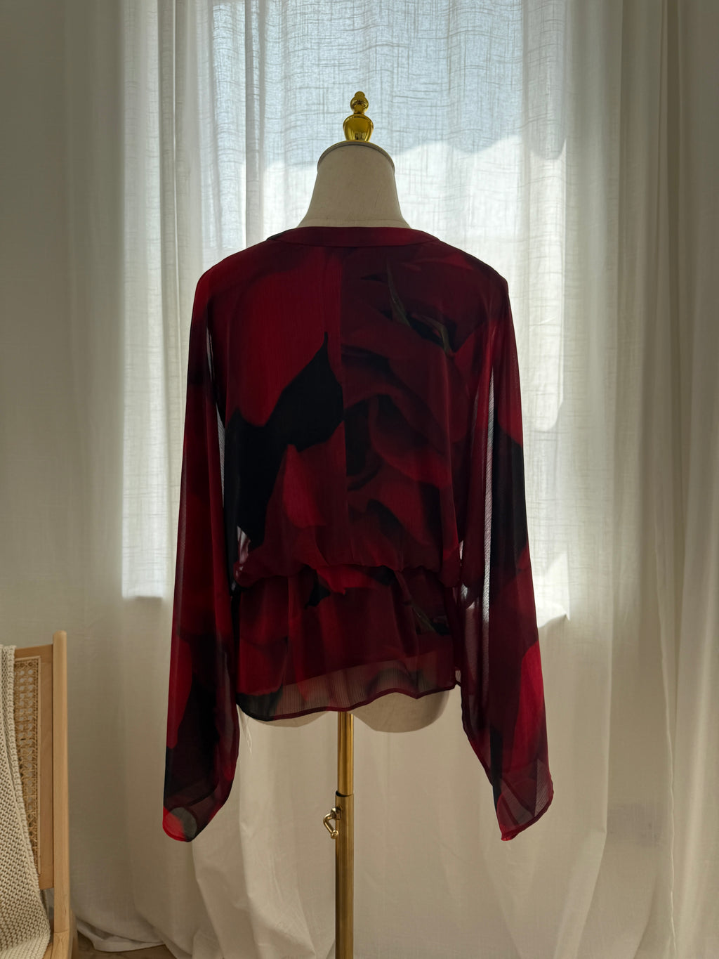 Alice + Olivia Red Printed Sheer Blouse with Plunge Neckline – Size S