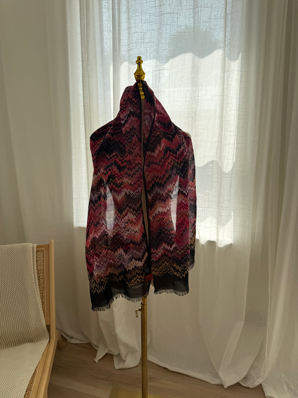 Missoni Silk Wool Scarf – Iconic Zigzag Pattern in Pink with Fringe Edges