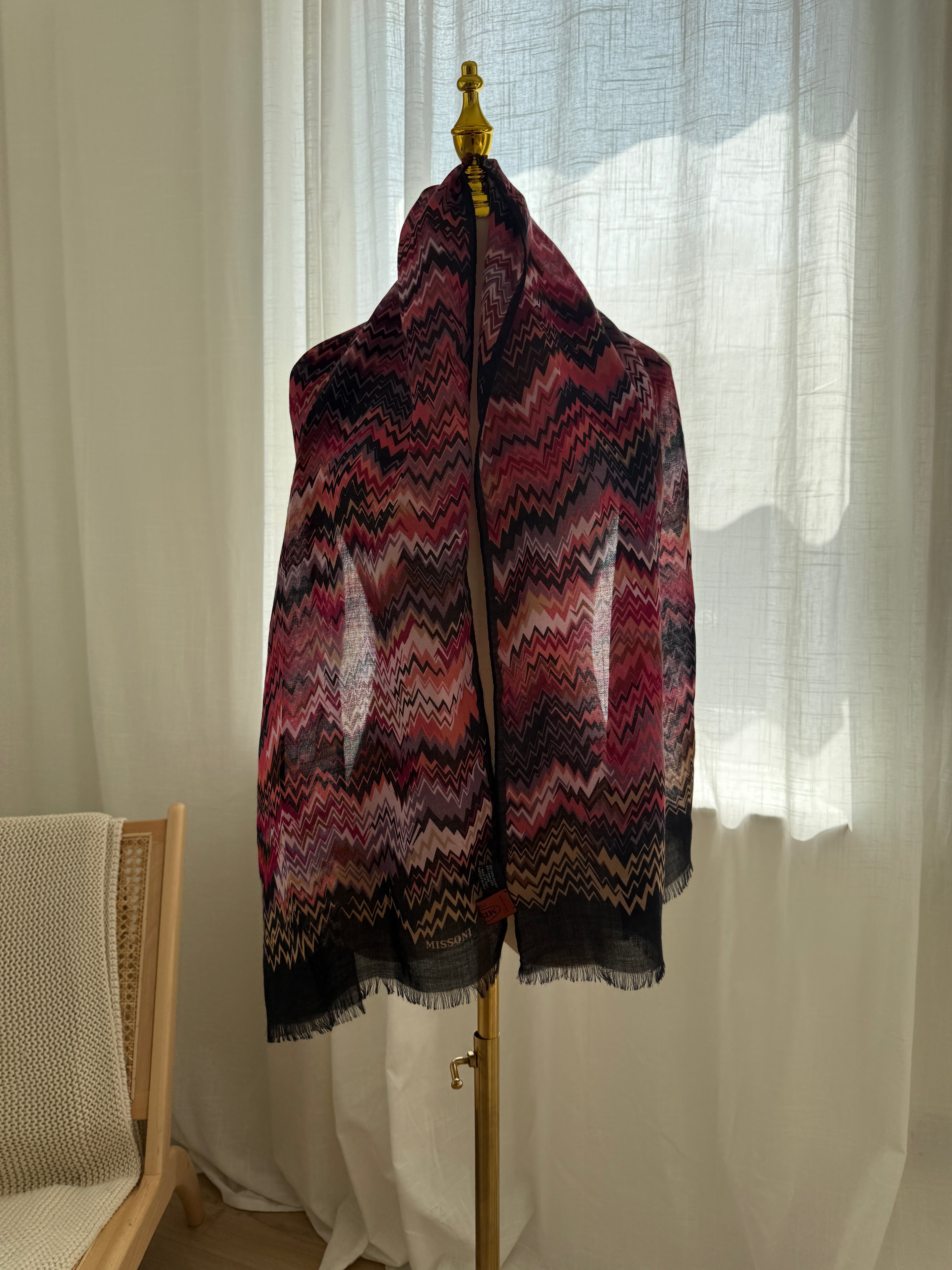 Missoni Silk Wool Scarf – Iconic Zigzag Pattern in Pink with Fringe Edges