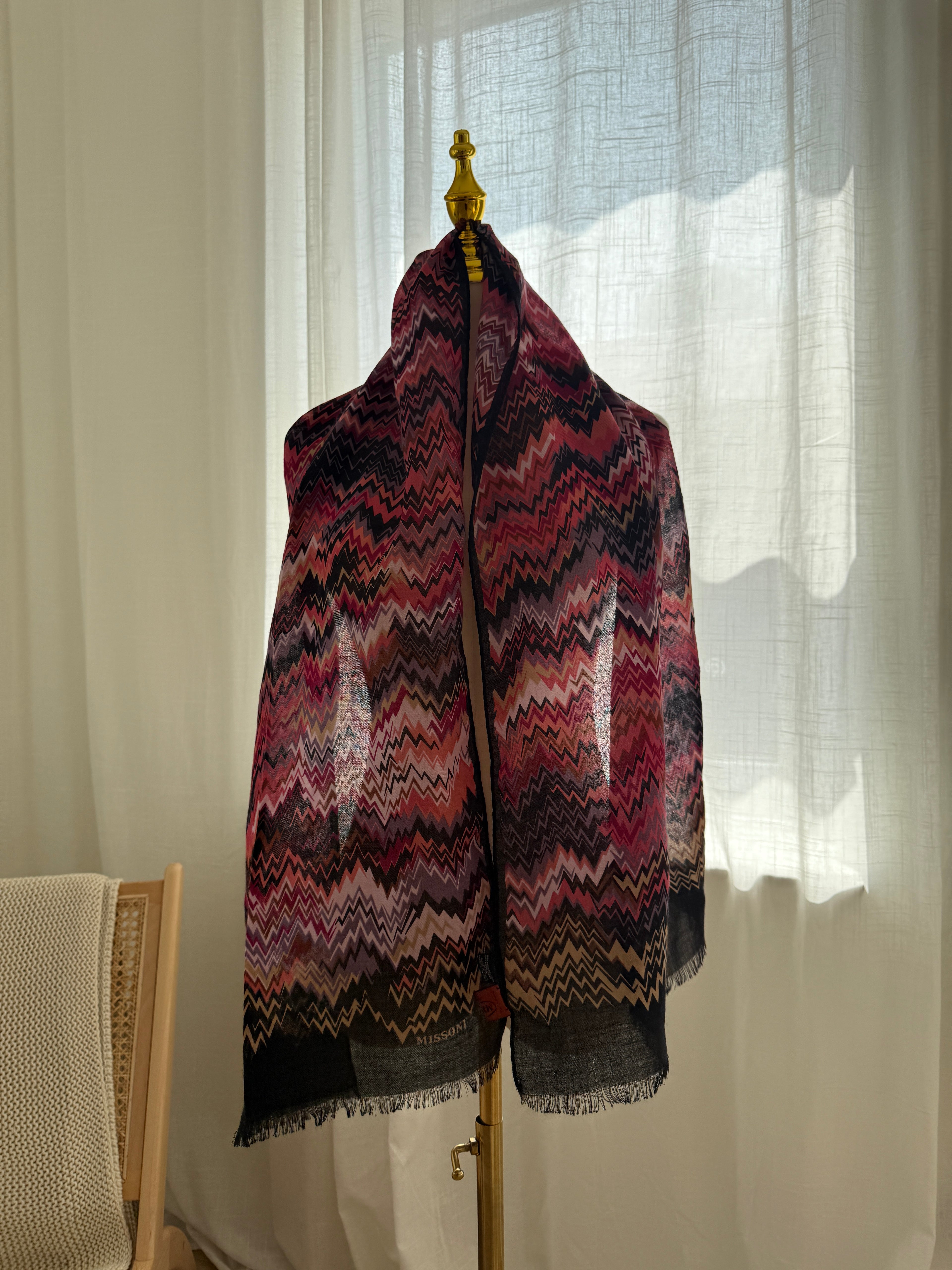 Missoni Silk Wool Scarf – Iconic Zigzag Pattern in Pink with Fringe Edges