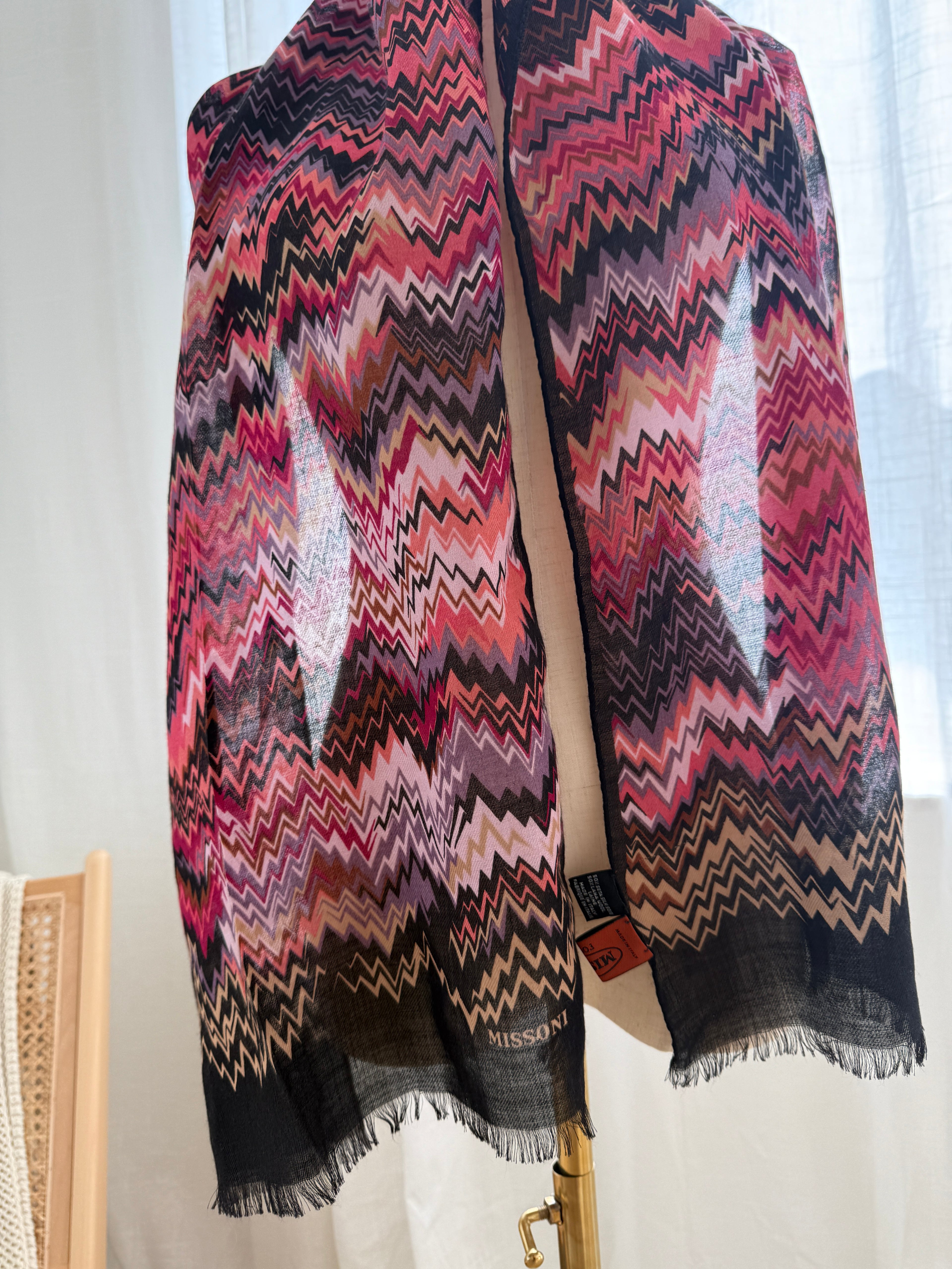 Missoni Silk Wool Scarf – Iconic Zigzag Pattern in Pink with Fringe Edges