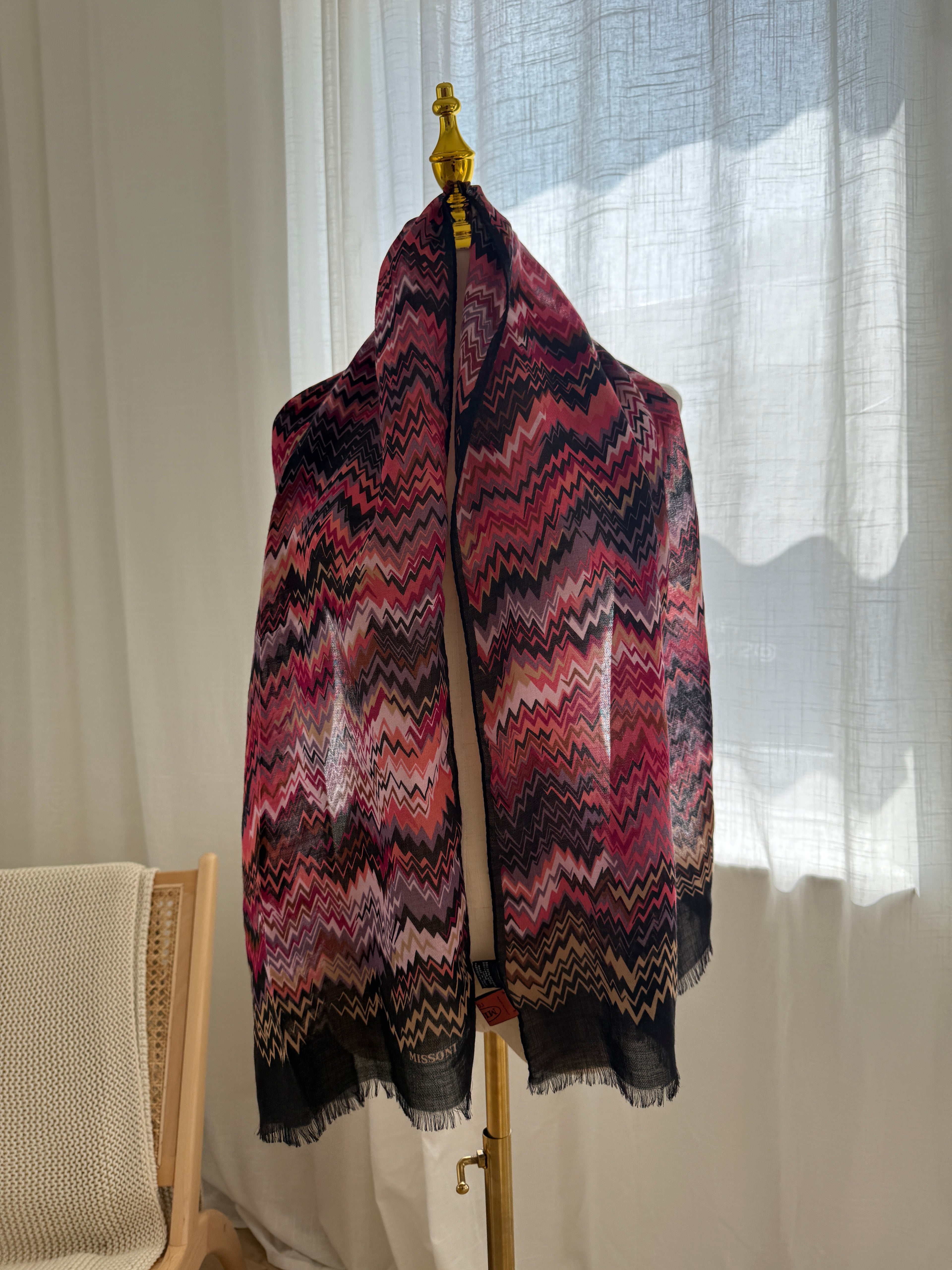Missoni Silk Wool Scarf – Iconic Zigzag Pattern in Pink with Fringe Edges