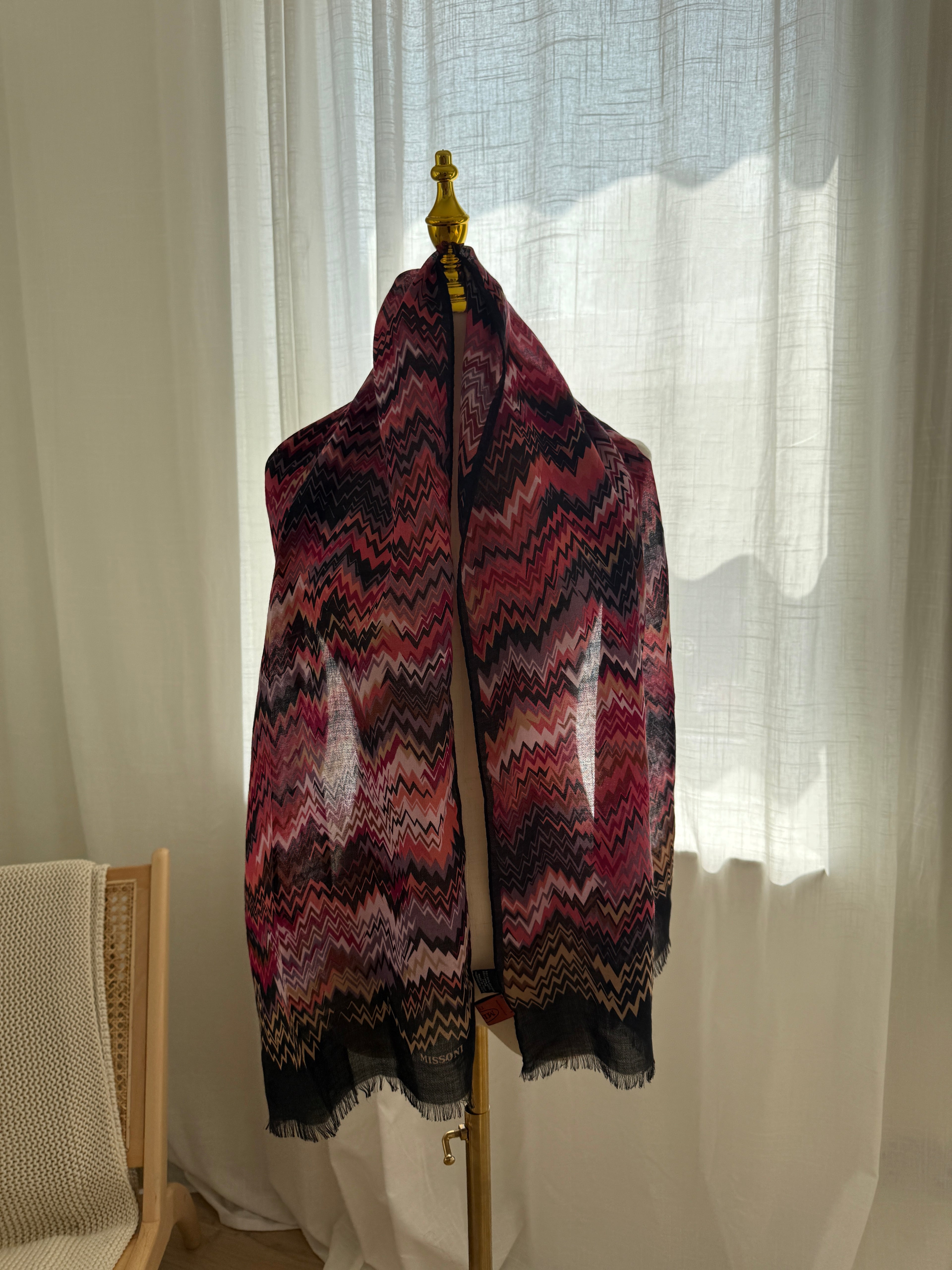 Missoni Silk Wool Scarf – Iconic Zigzag Pattern in Pink with Fringe Edges