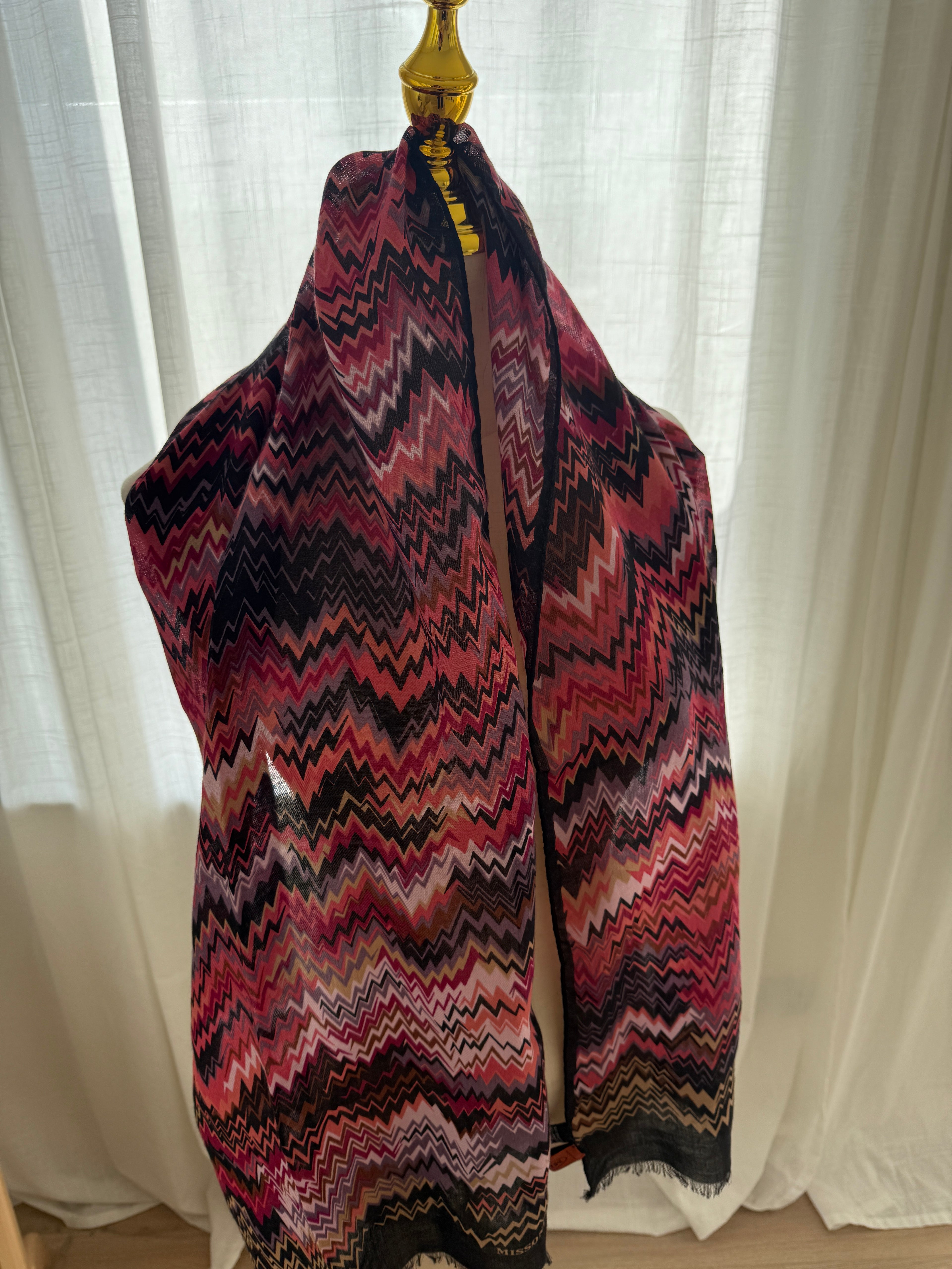 Missoni Silk Wool Scarf – Iconic Zigzag Pattern in Pink with Fringe Edges