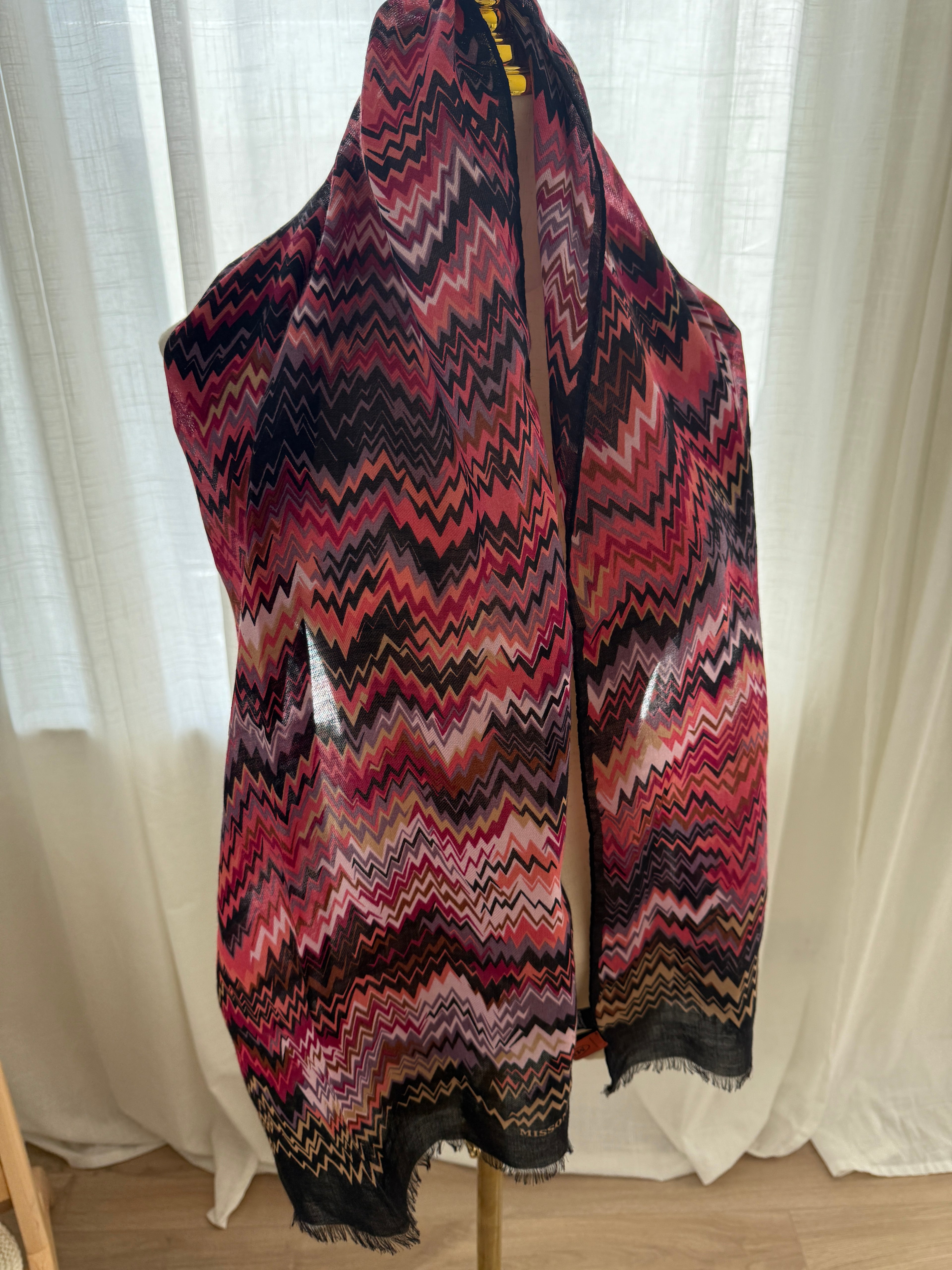 Missoni Silk Wool Scarf – Iconic Zigzag Pattern in Pink with Fringe Edges