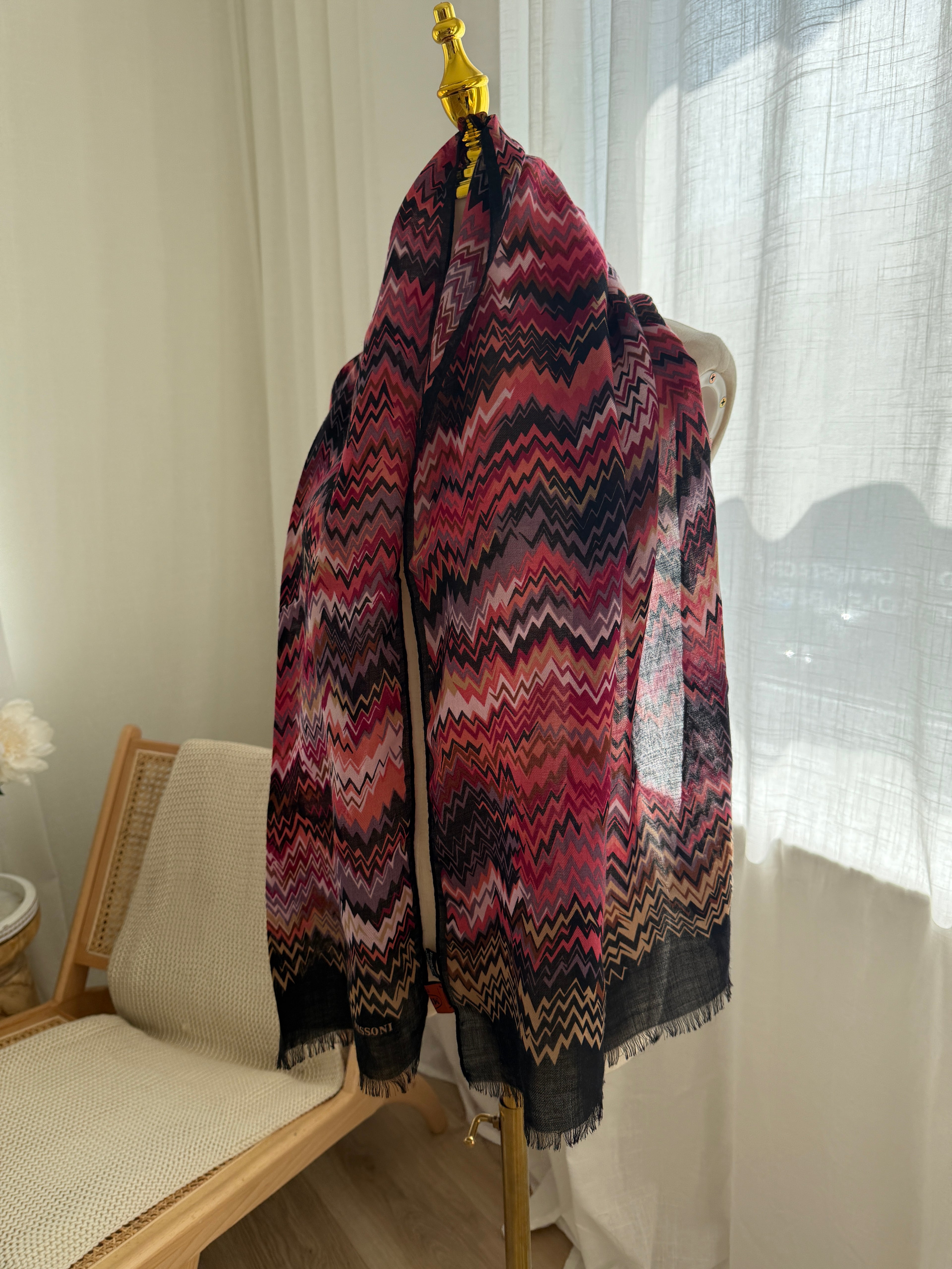 Missoni Silk Wool Scarf – Iconic Zigzag Pattern in Pink with Fringe Edges