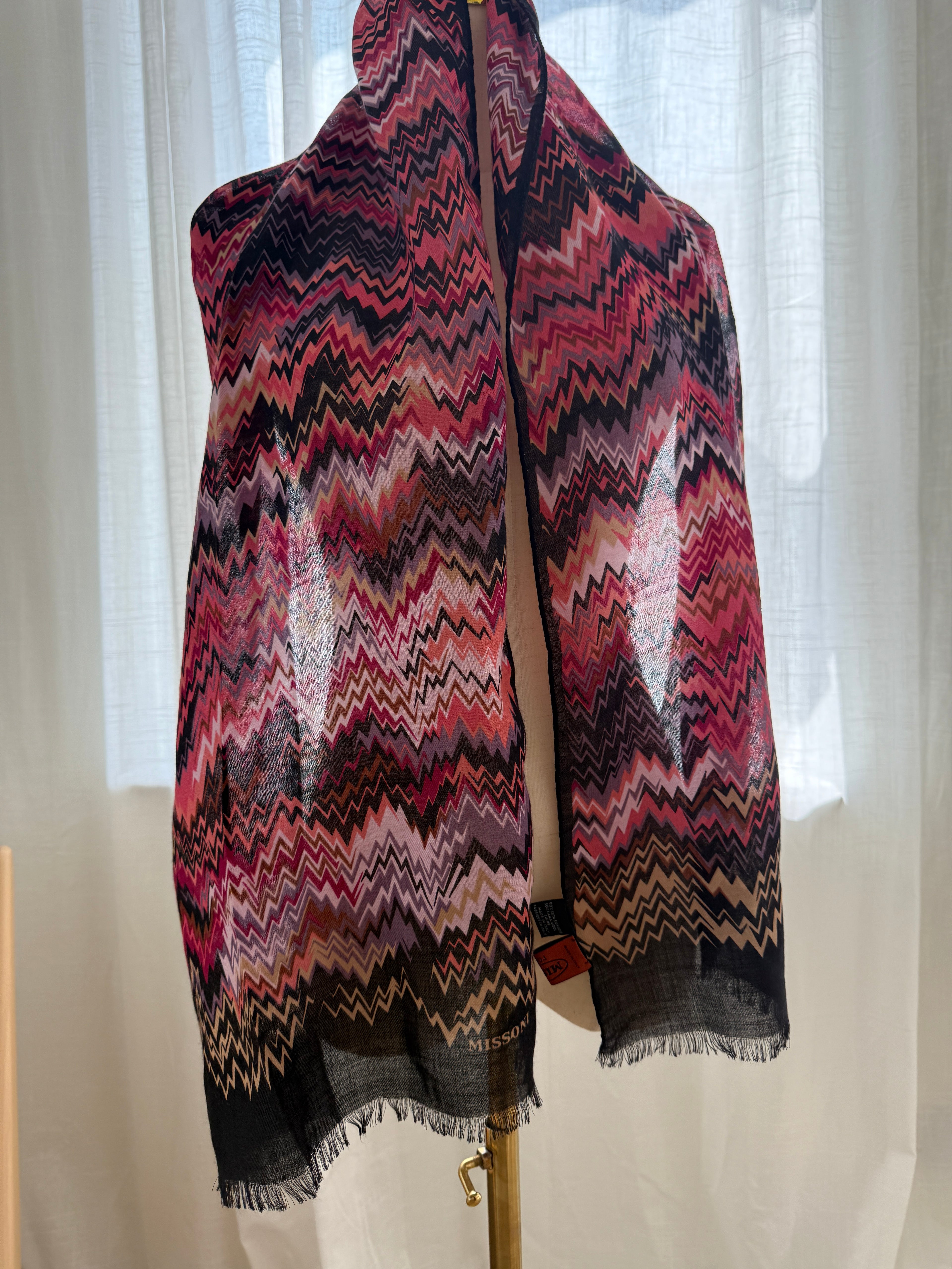 Missoni Silk Wool Scarf – Iconic Zigzag Pattern in Pink with Fringe Edges